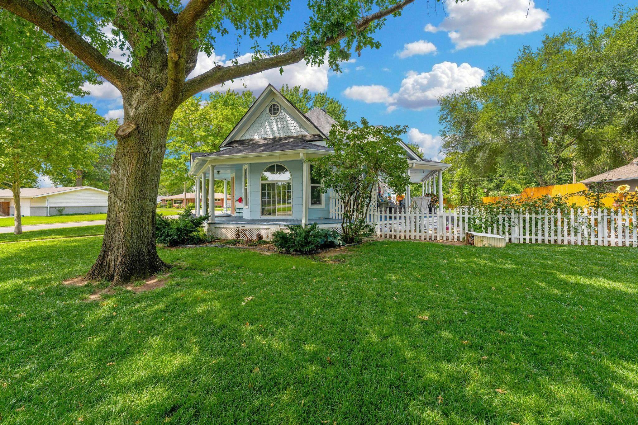 201 Filmore St, Cheney, KS 67025