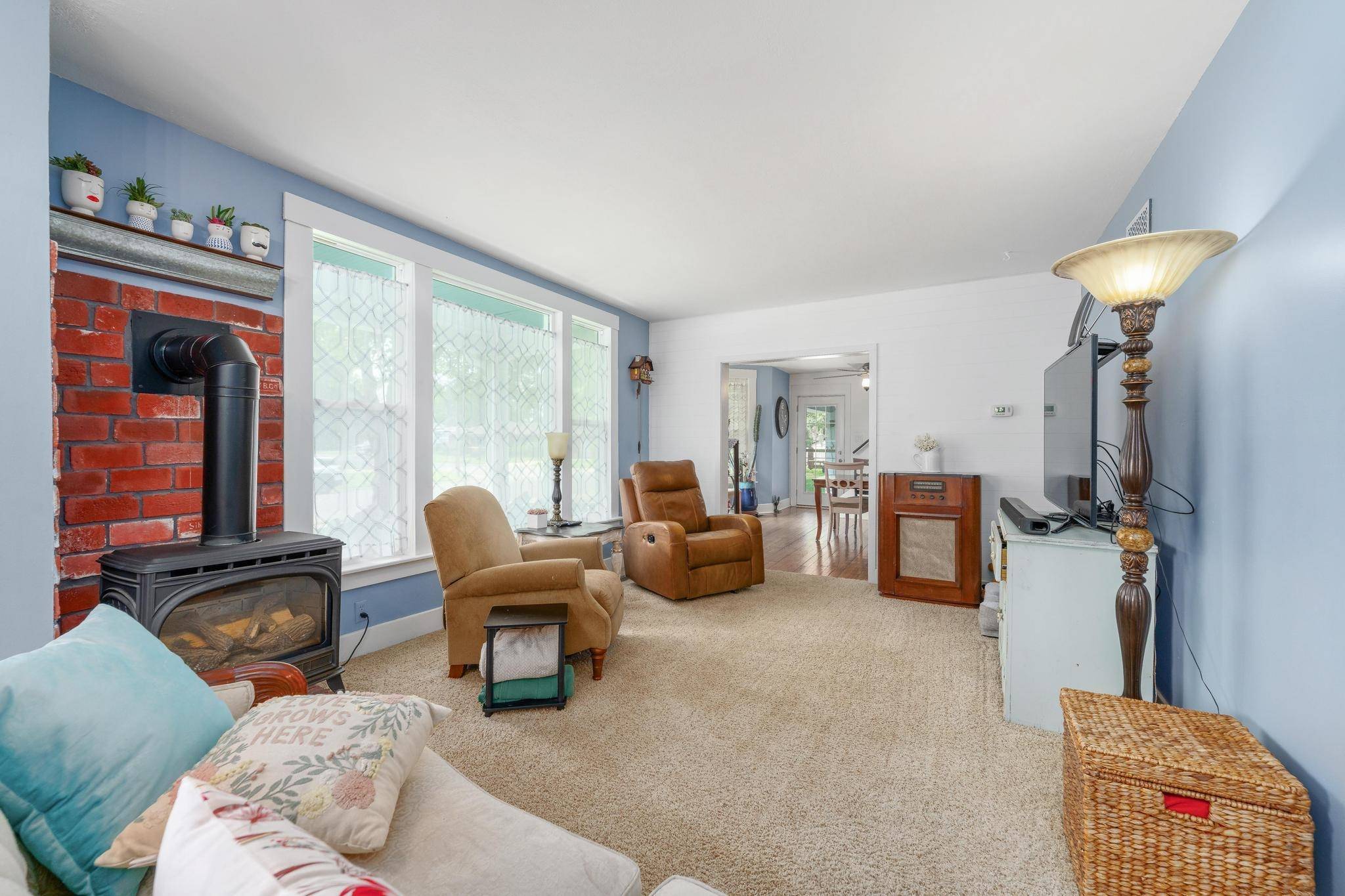 201 Filmore St, Cheney, KS 67025