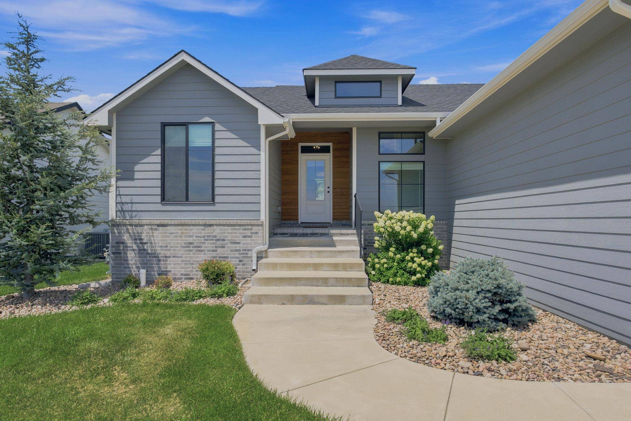 8534 E 33rd St S, Wichita, KS 67210