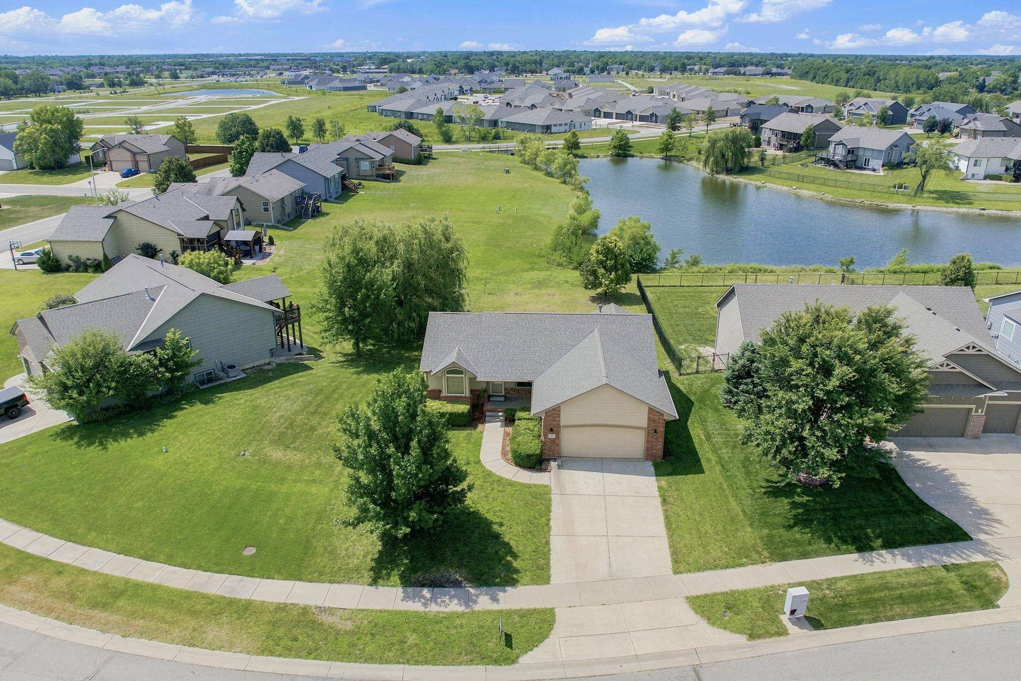 2421 N FIELDSTONE STREET, Andover, KS 67002