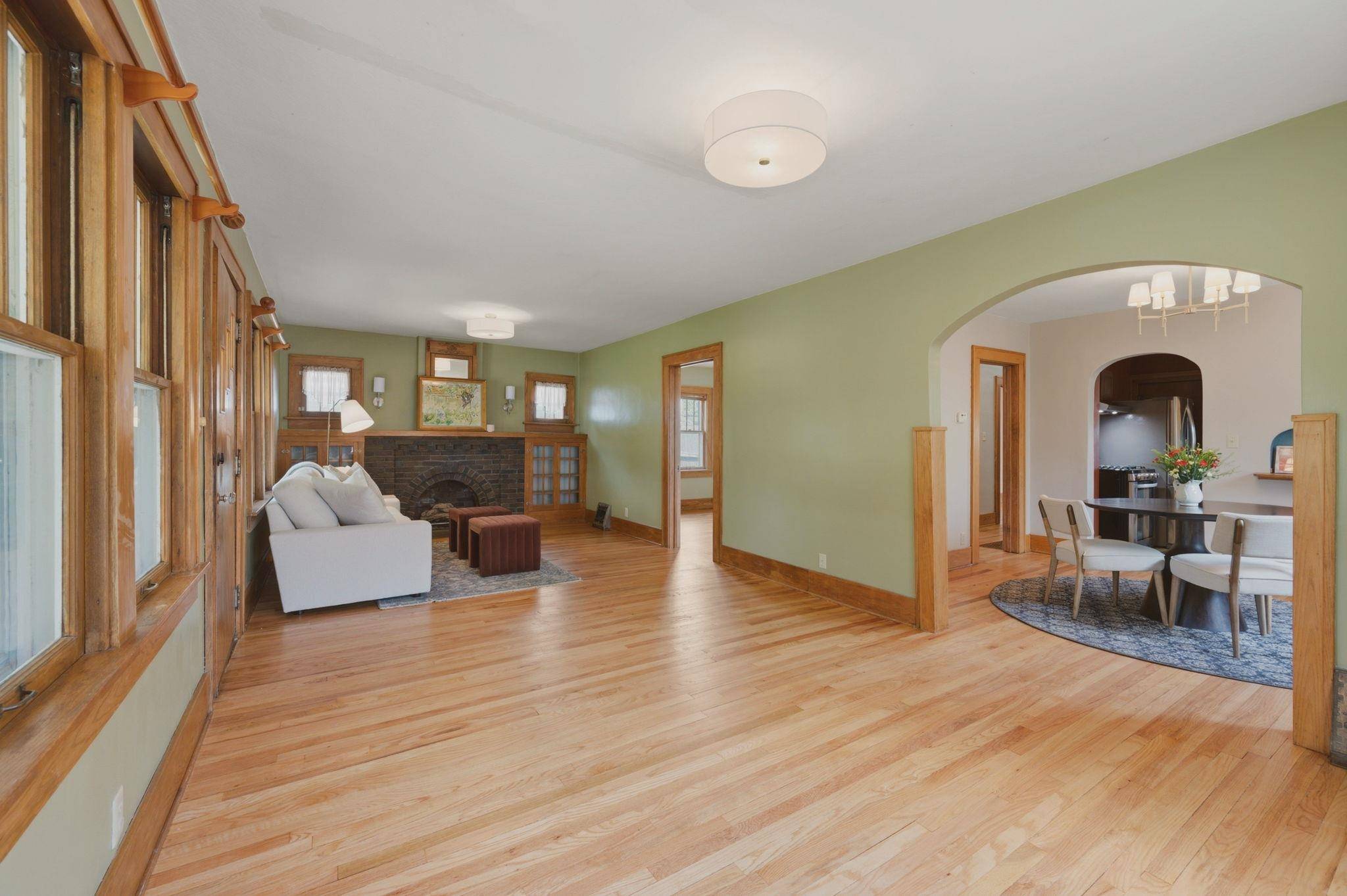 924 N Amidon Ave, Wichita, KS 67203-3113