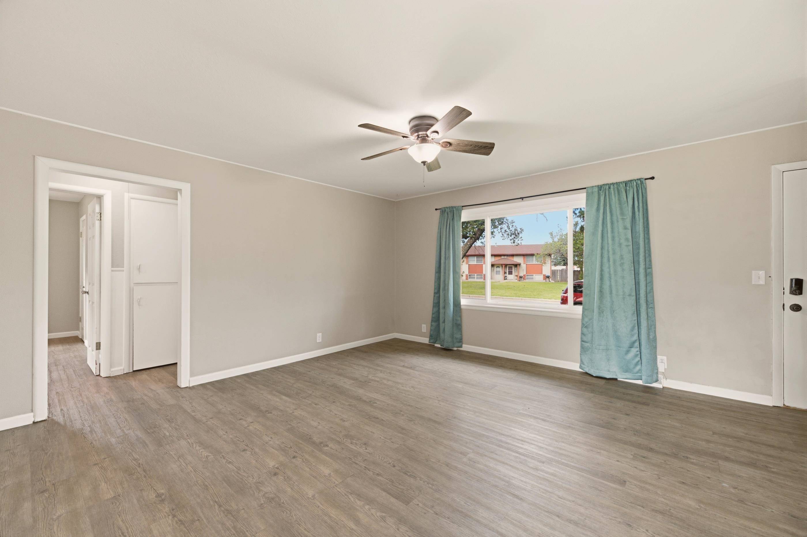 2450 S St Clair Ave, Wichita, KS 67217