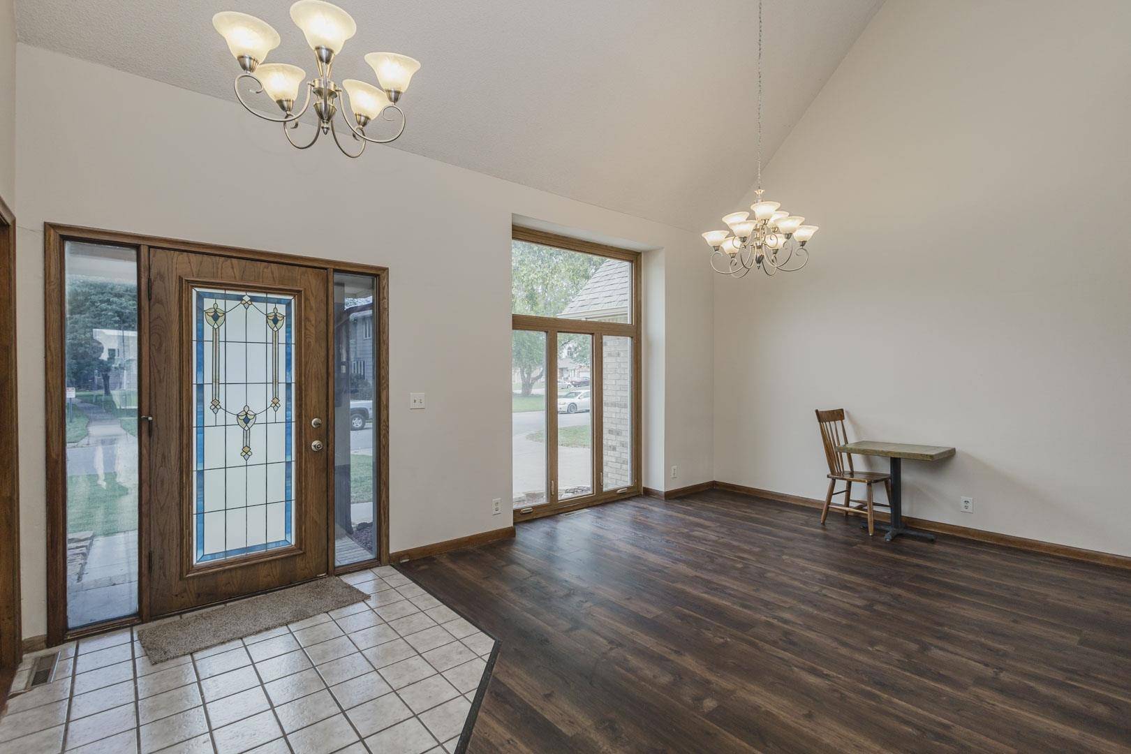 1212 N Coachhouse Rd, Wichita, KS 67235