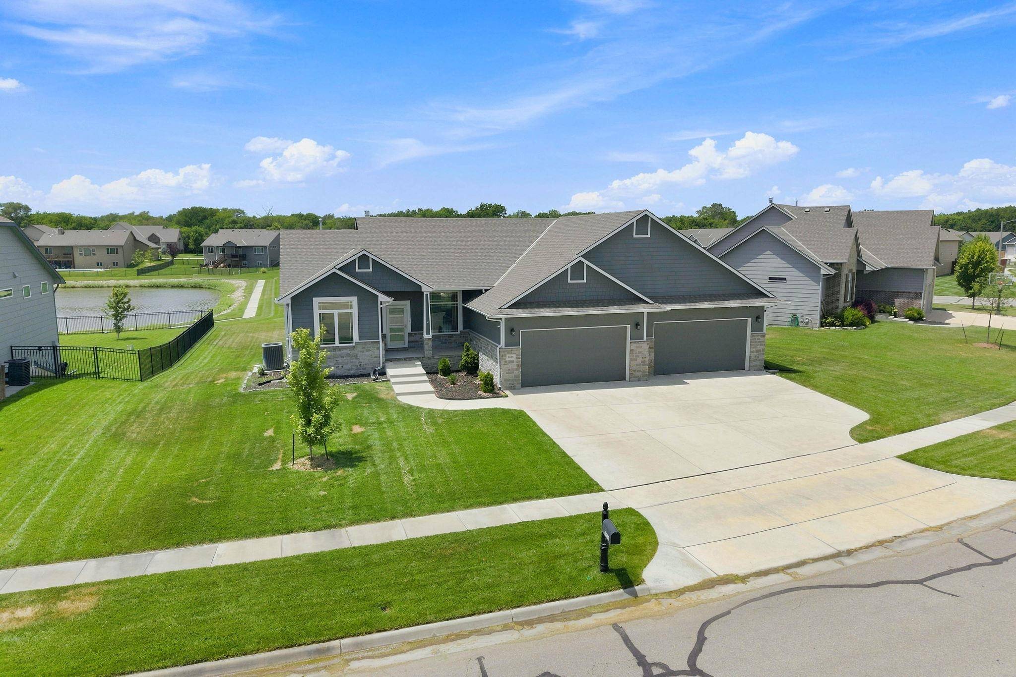 1601 N Blackstone, Wichita, KS 67235