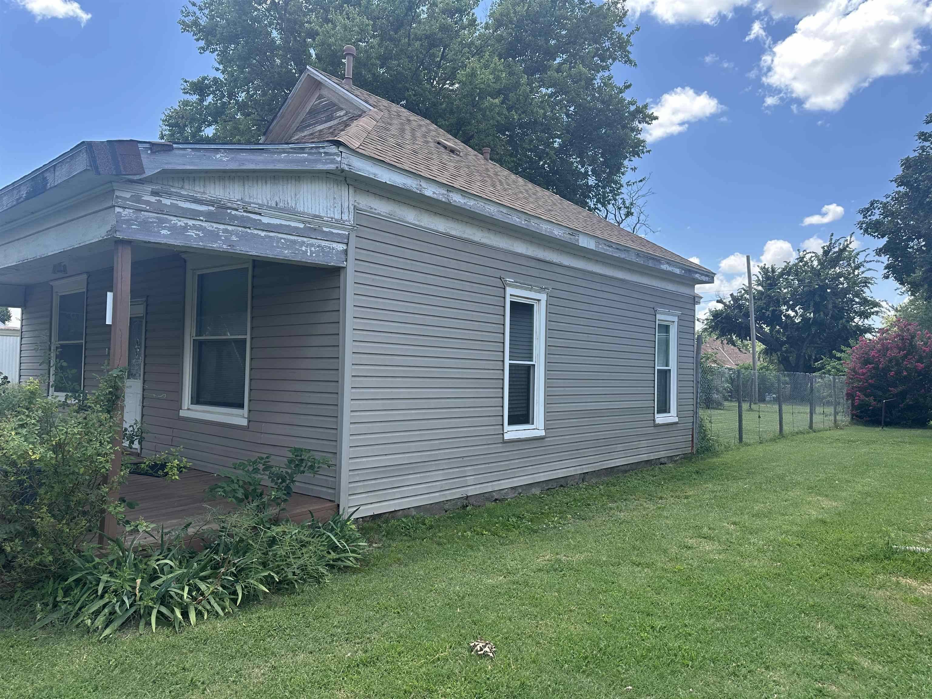219 N Market St., Caldwell, KS 67022