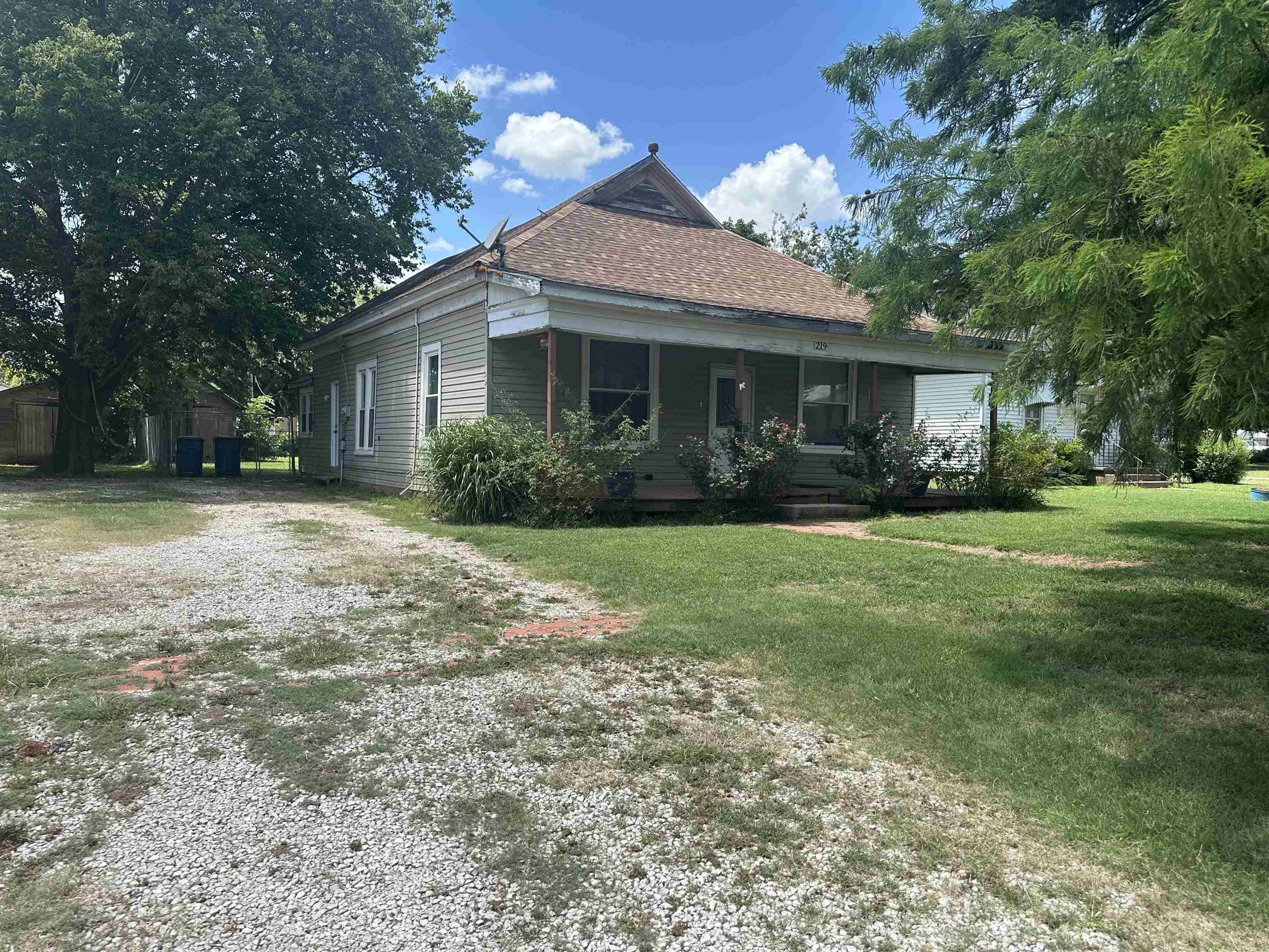 219 N Market St., Caldwell, KS 67022