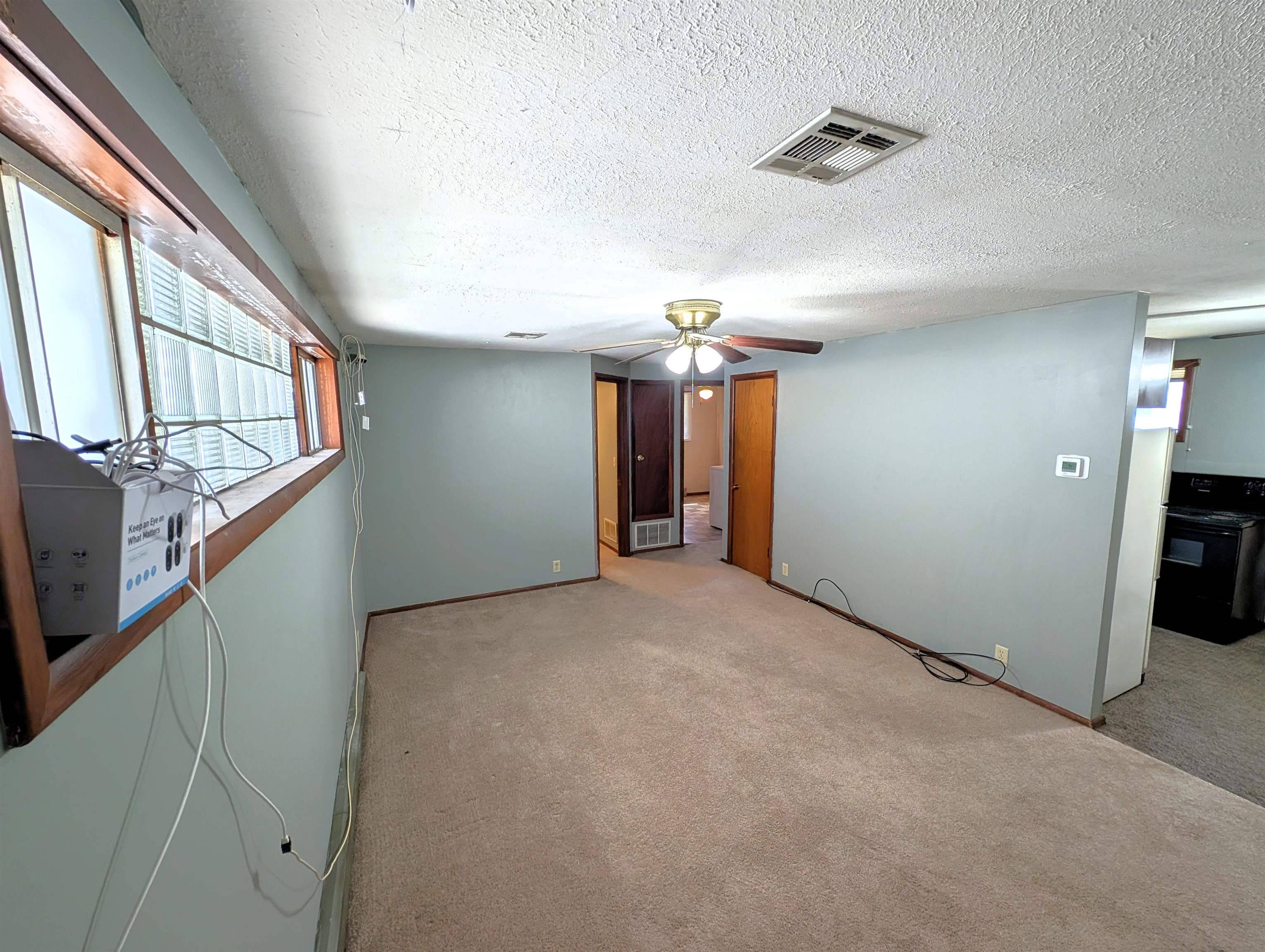 1206 N 8th St, Salina, KS 67401