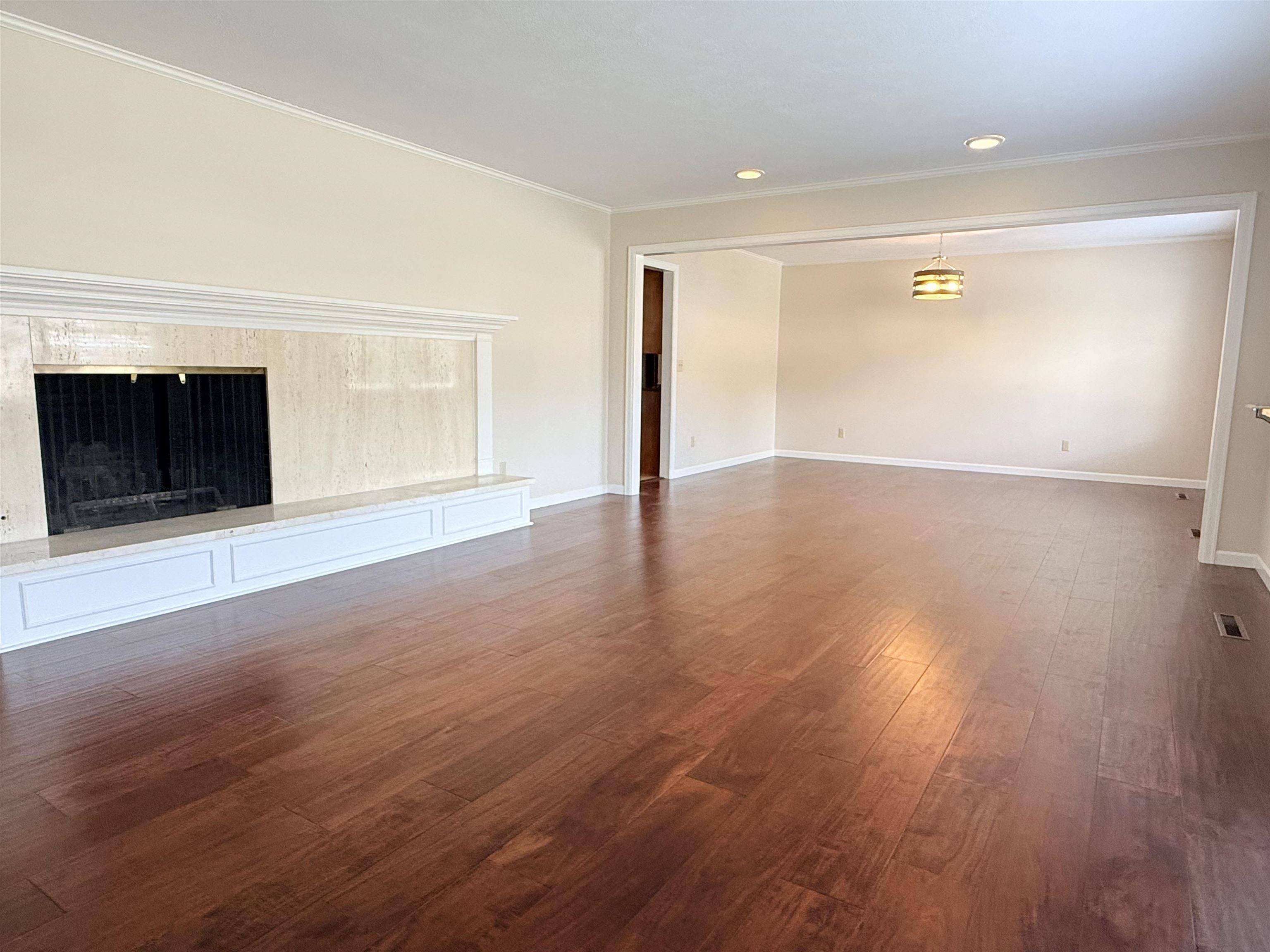 312 Willow Rd., Hillsboro, KS 67063
