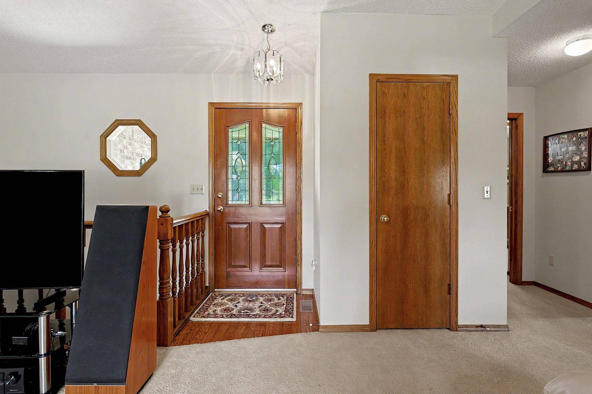 405 Sherman Dr, Newton, KS 67114