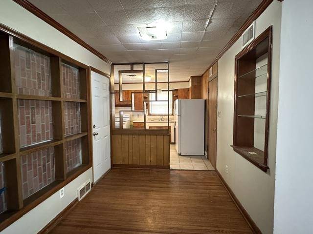 611 N Harding, Wichita, KS 67208