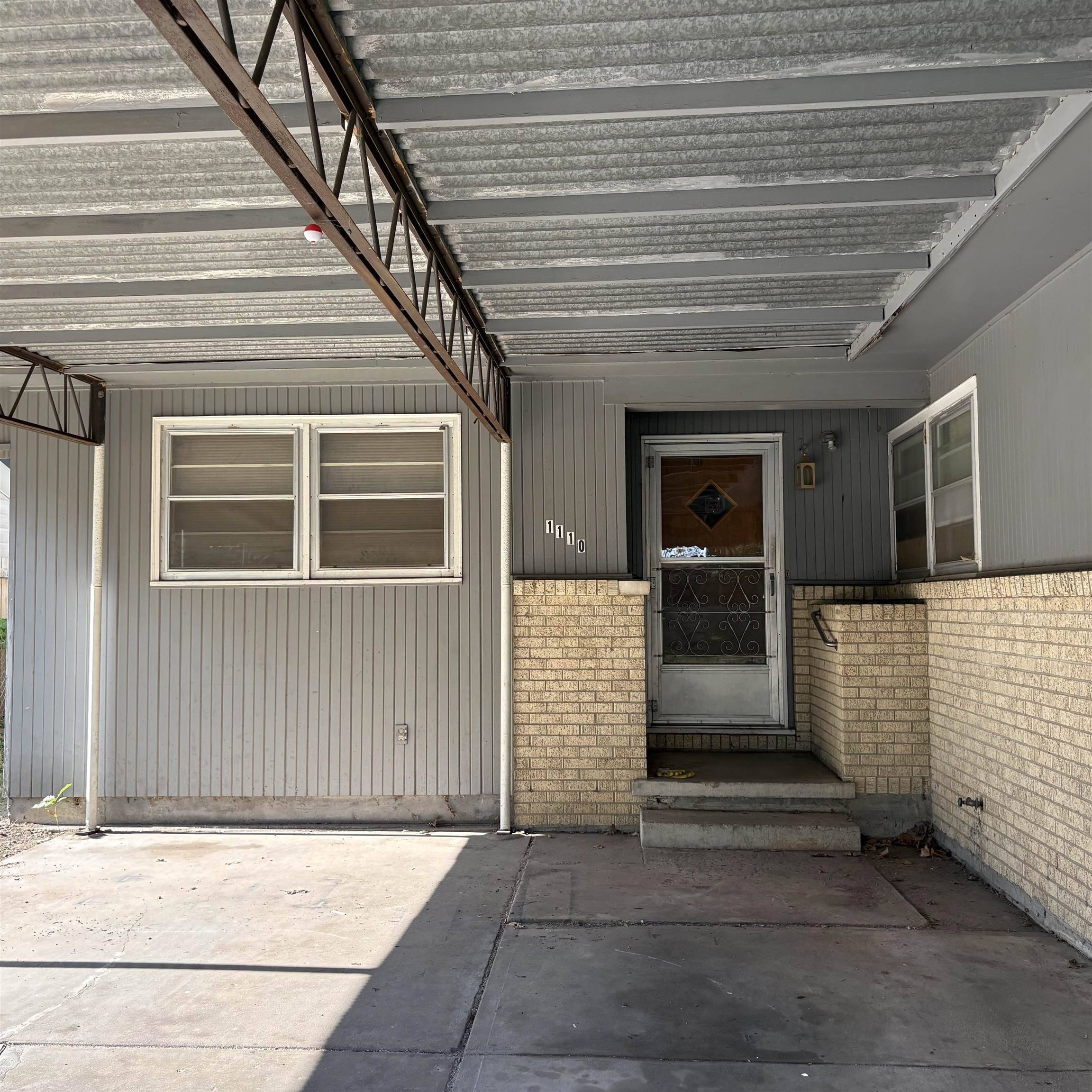 1110 W Marlboro, Wichita, KS 67217