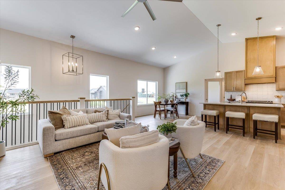 8880 E Bradford St, Wichita, KS 67210