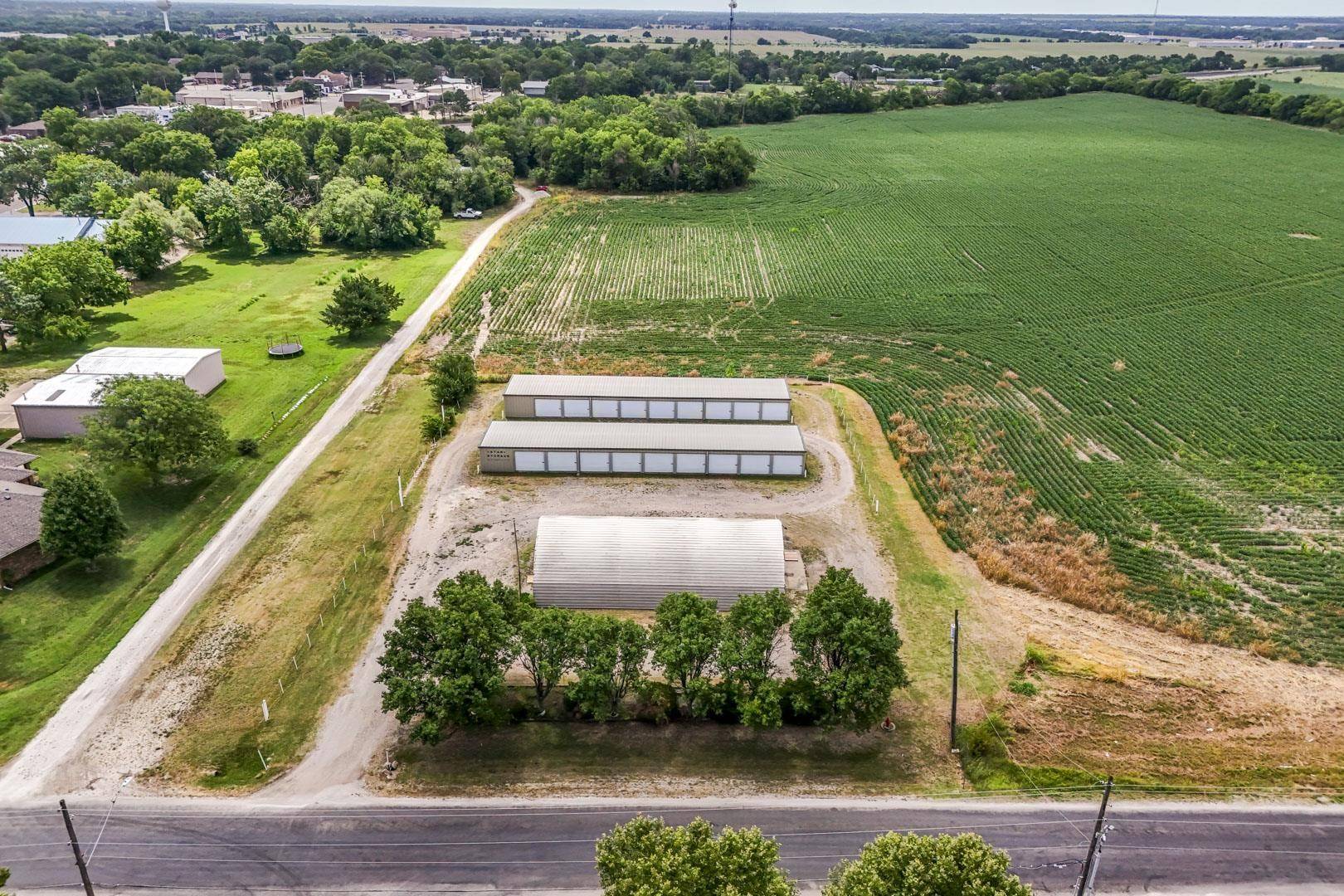 201 W Silknitter, Rose Hill, KS 67133