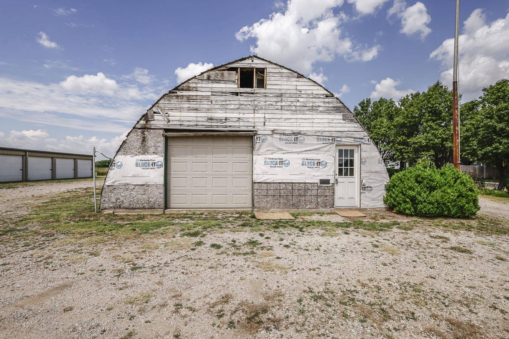 201 W Silknitter, Rose Hill, KS 67133
