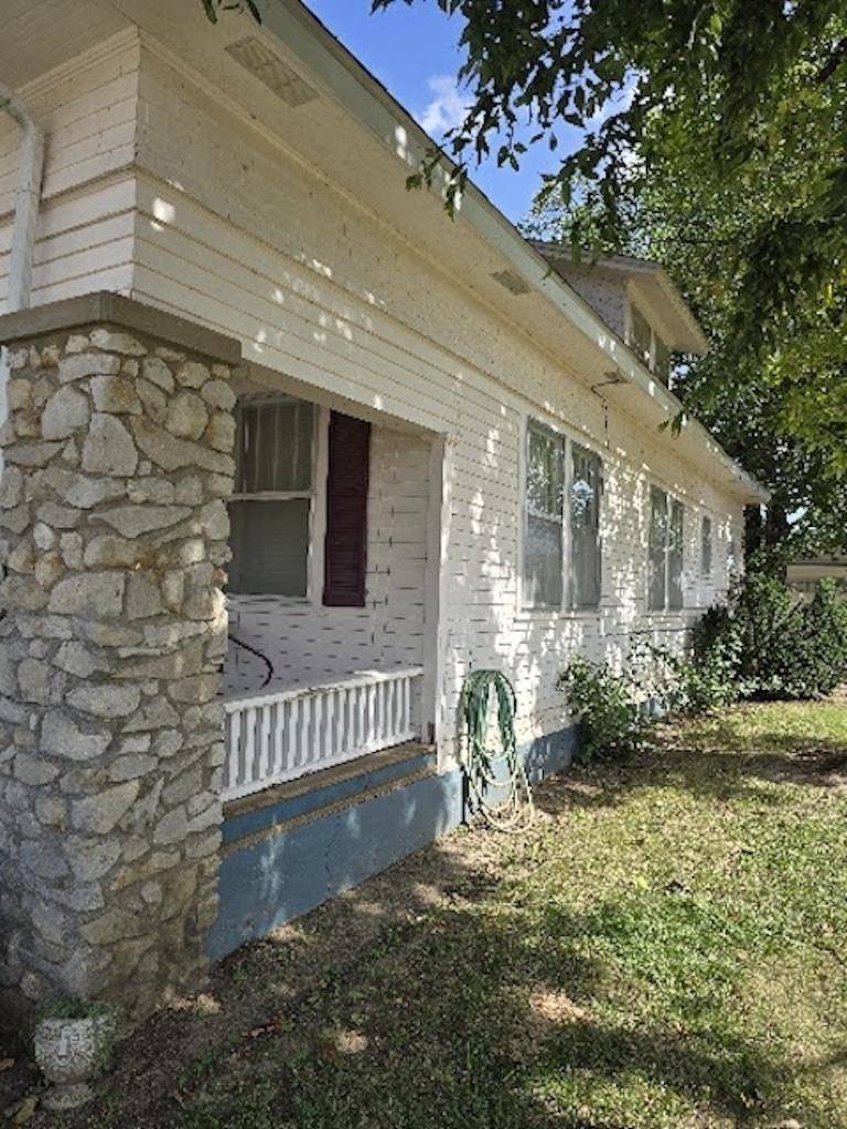 115 E 2nd, Moline, KS 67353