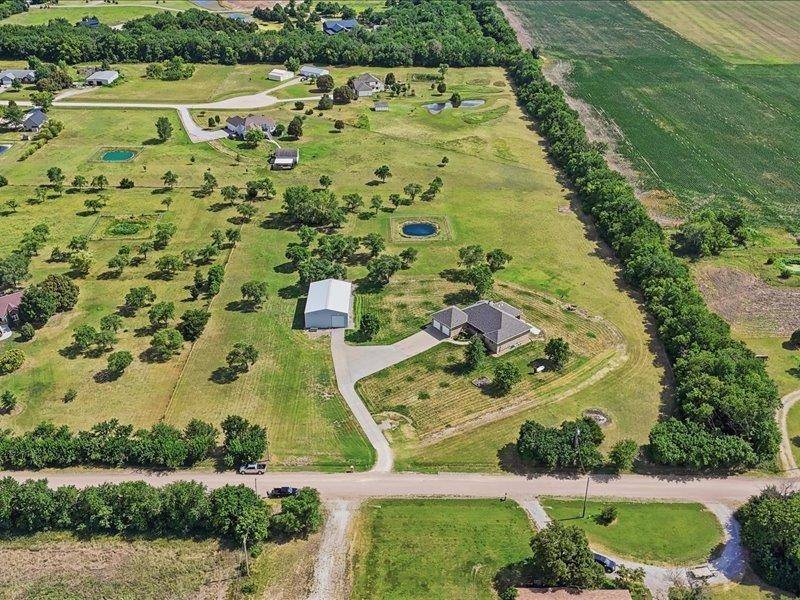 1401 E 93rd St. N, Park City, KS 67147
