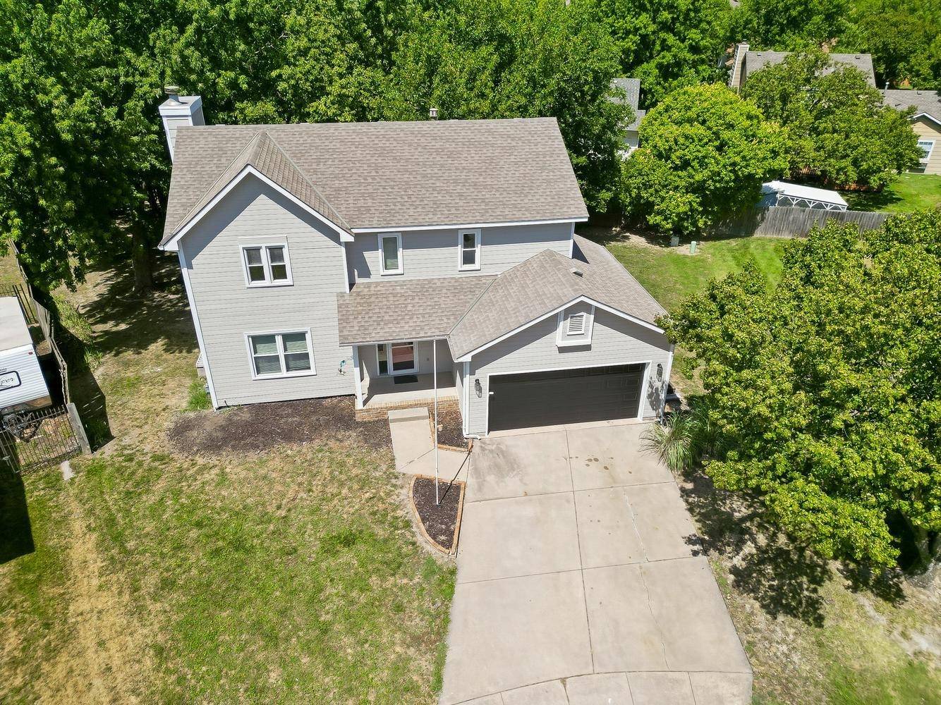 4479 N Edgemoor Ct, Bel Aire, KS 67220