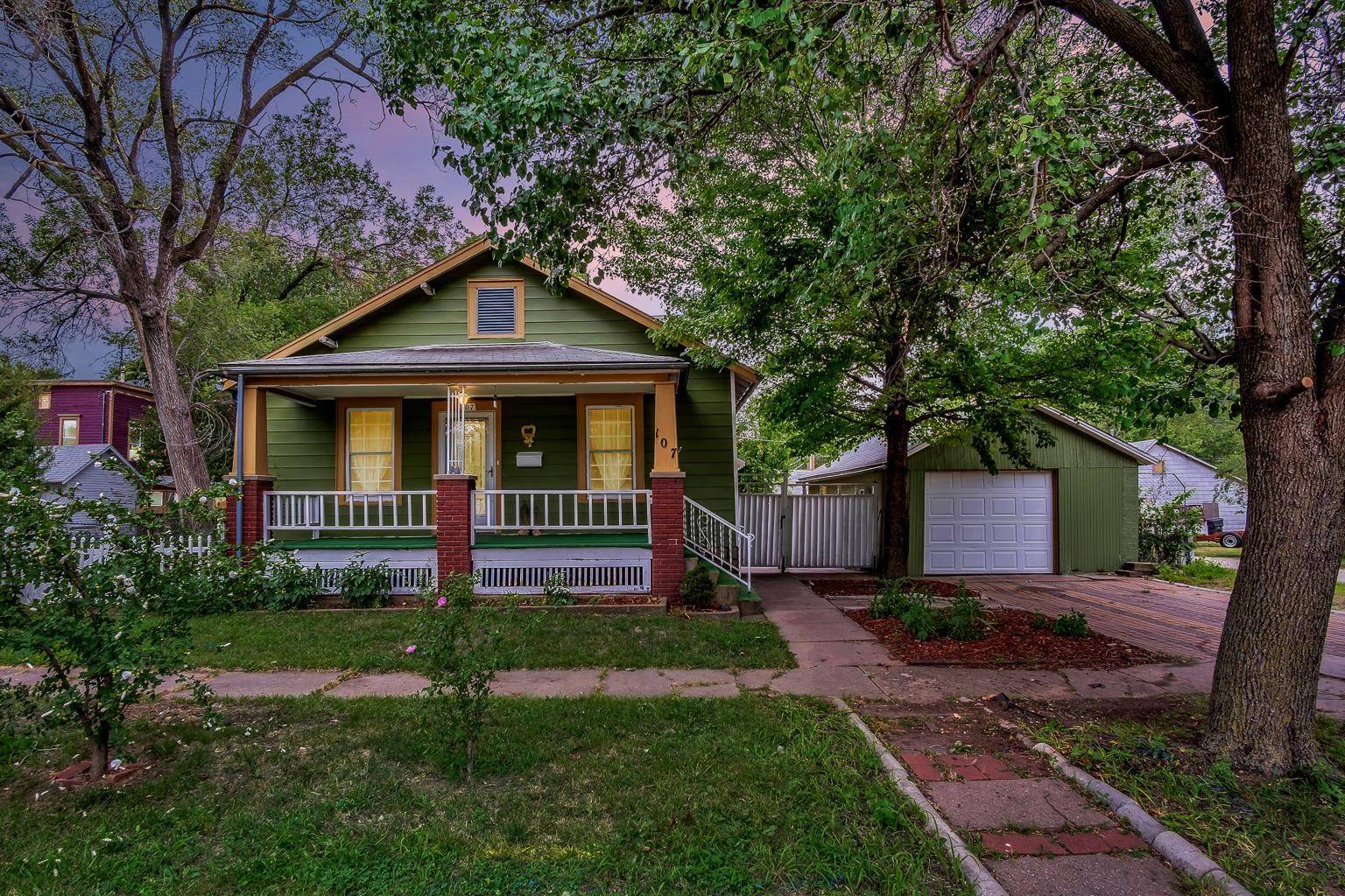 107 SW 3rd, Newton, KS 67114