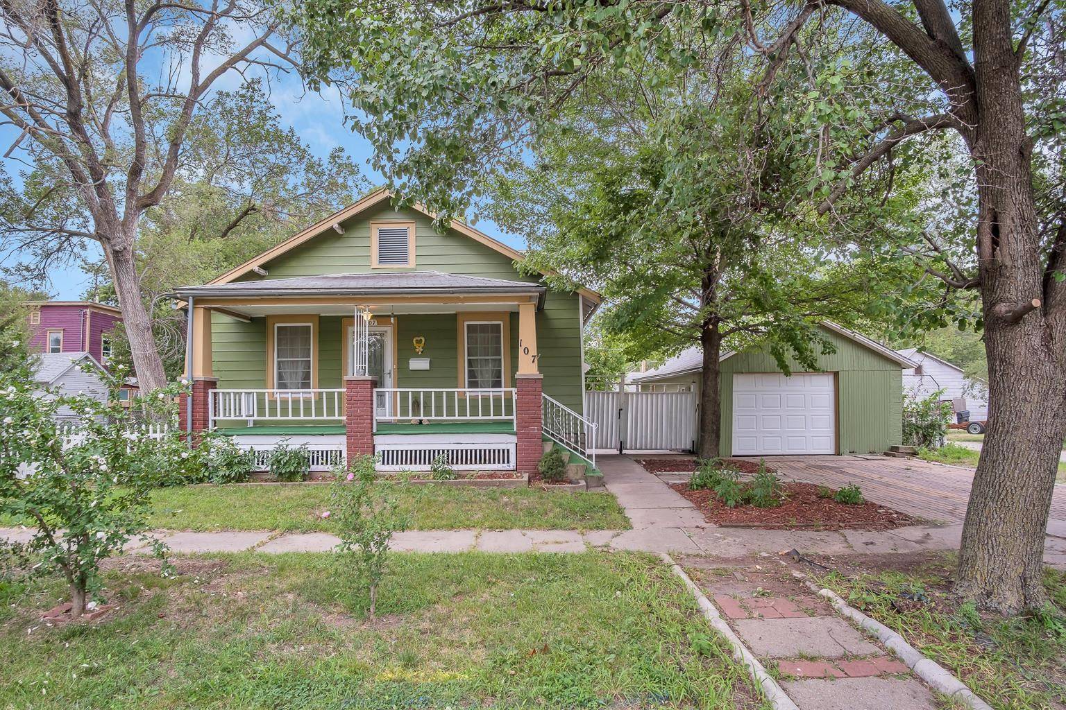 107 SW 3rd, Newton, KS 67114