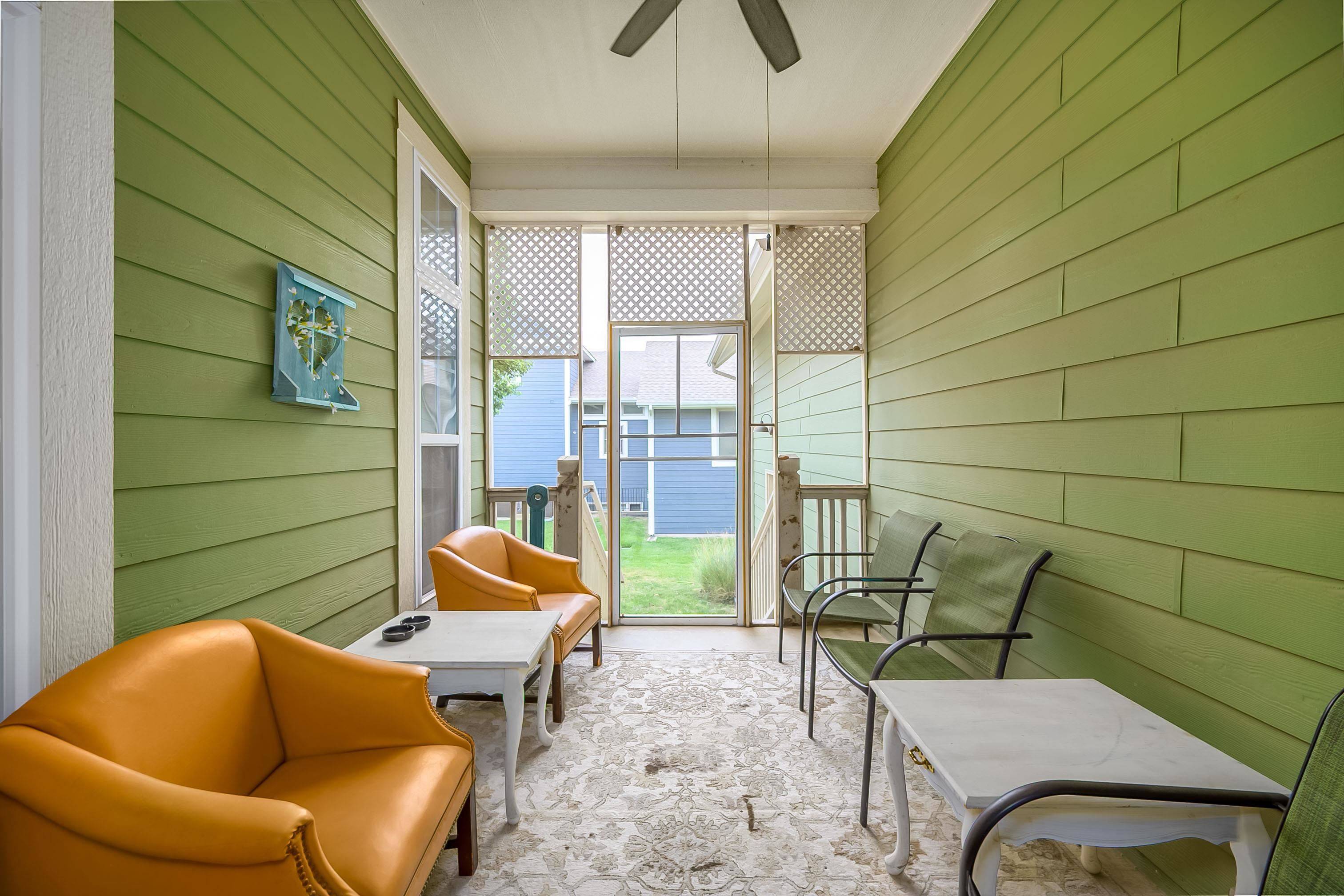 5155 N Saint James St, Bel Aire, KS 67226-7636