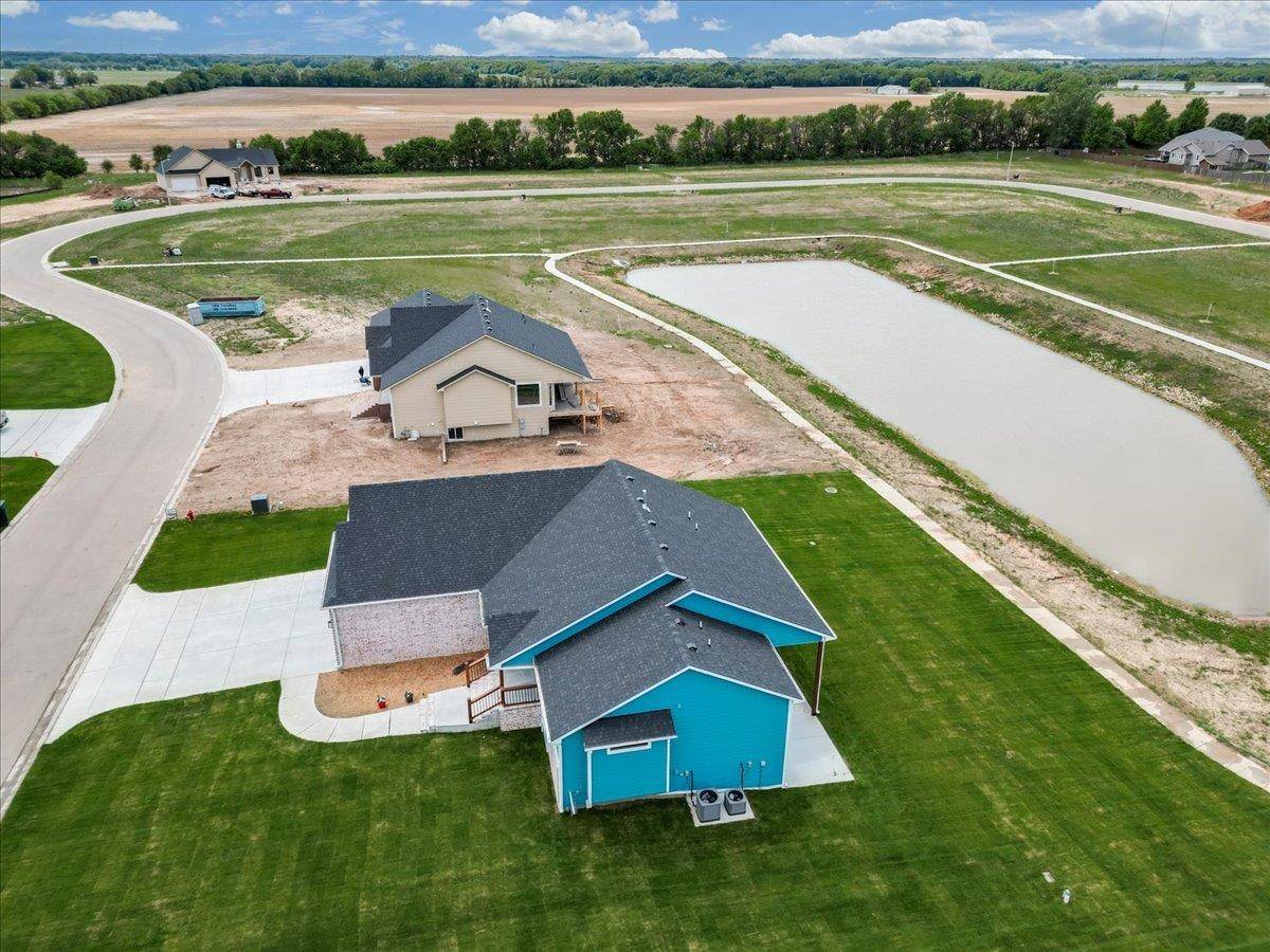 464 S Stoney Creek St, Clearwater, KS 67026