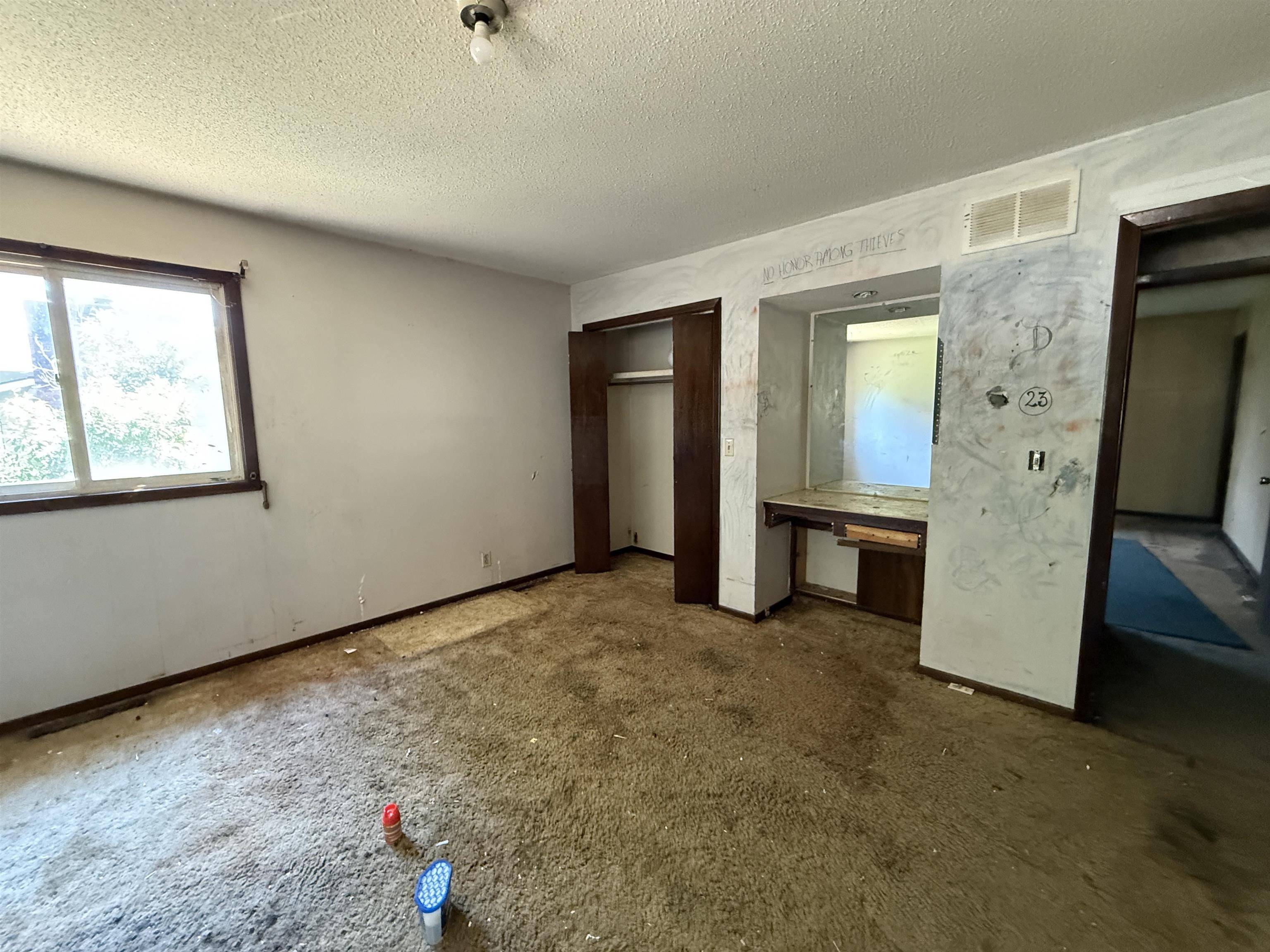 1319 Joyce St, El Dorado, KS 67042