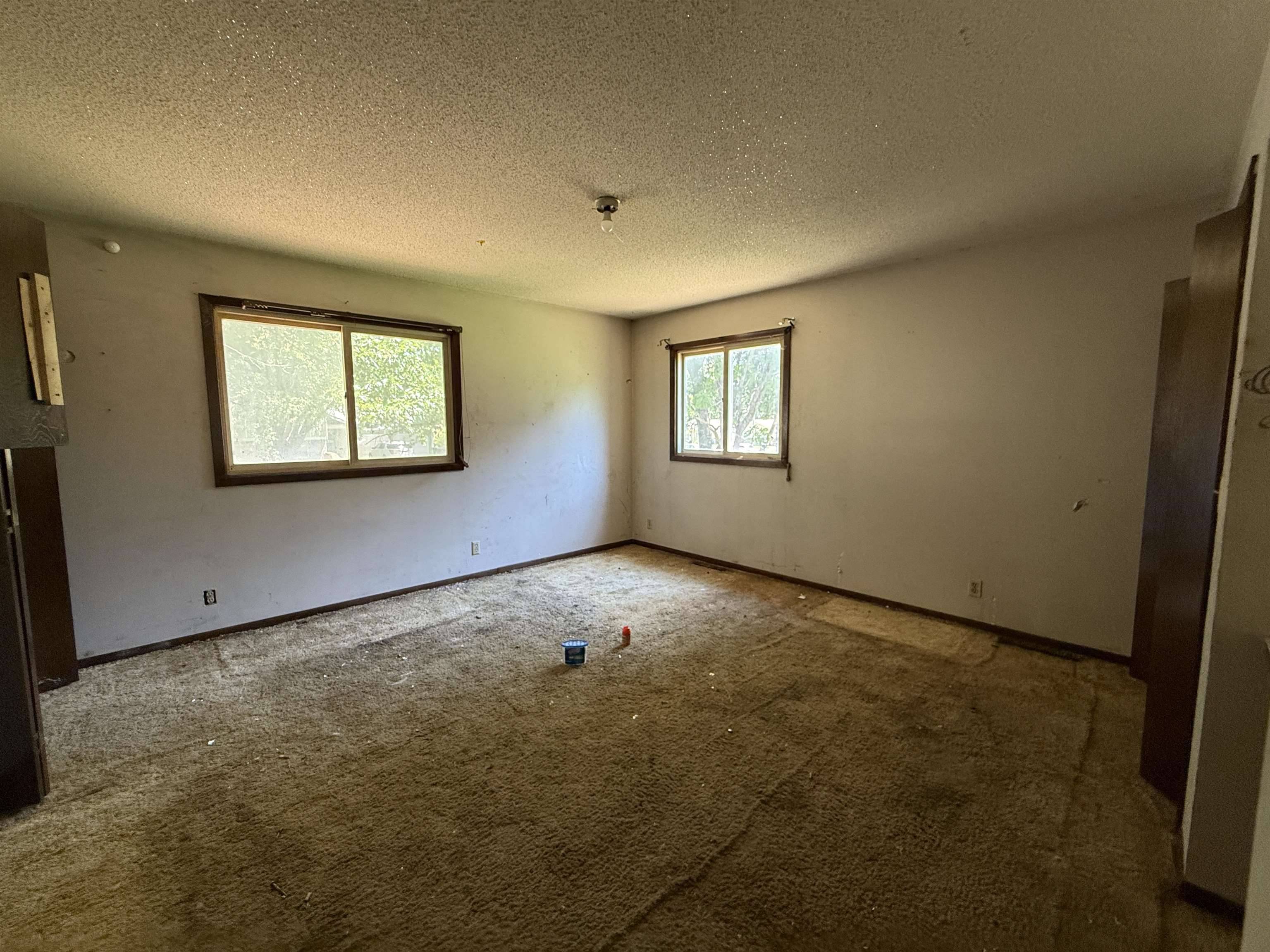 1319 Joyce St, El Dorado, KS 67042