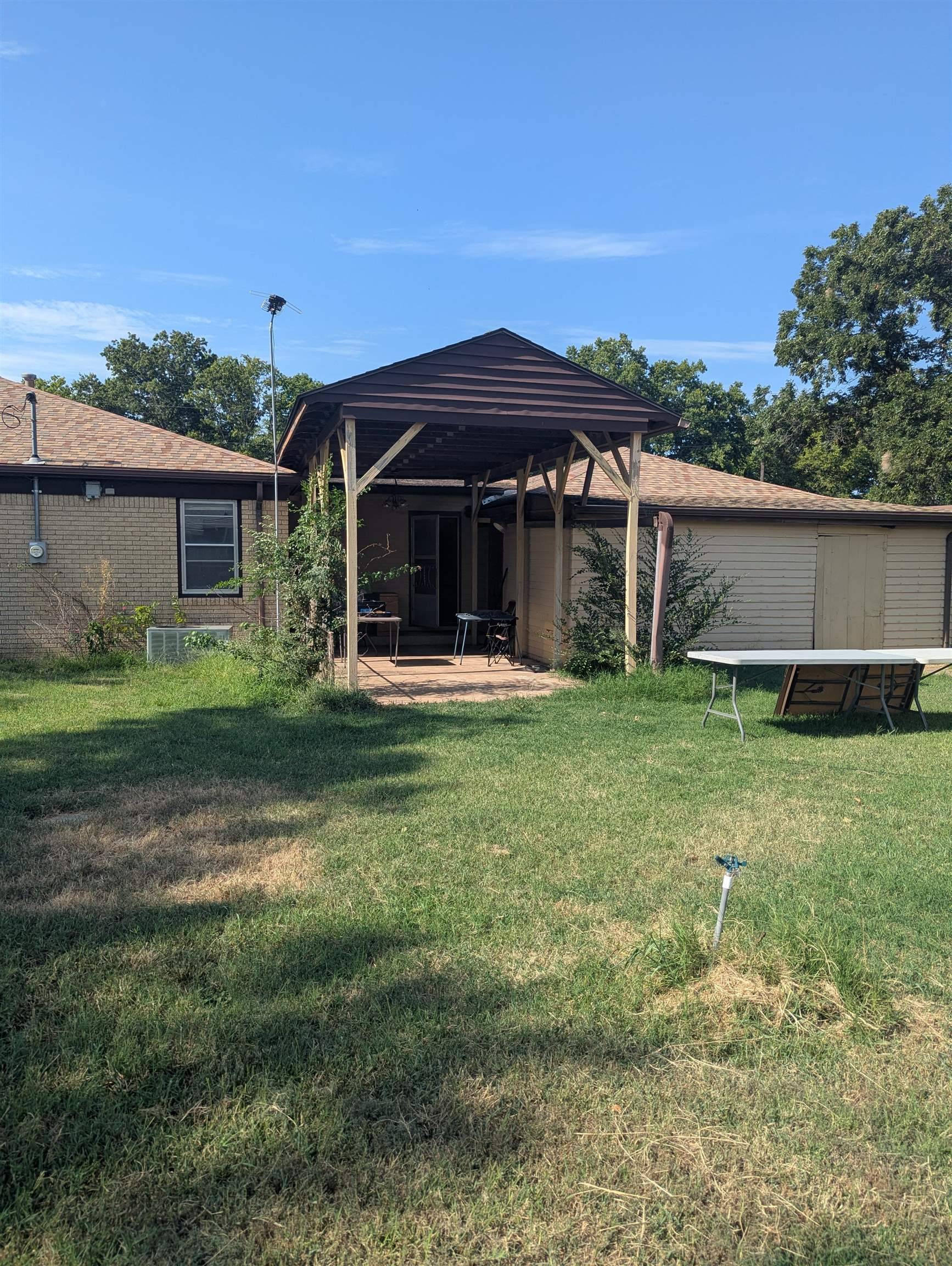 4954 N Sullivan, Wichita, KS 67204