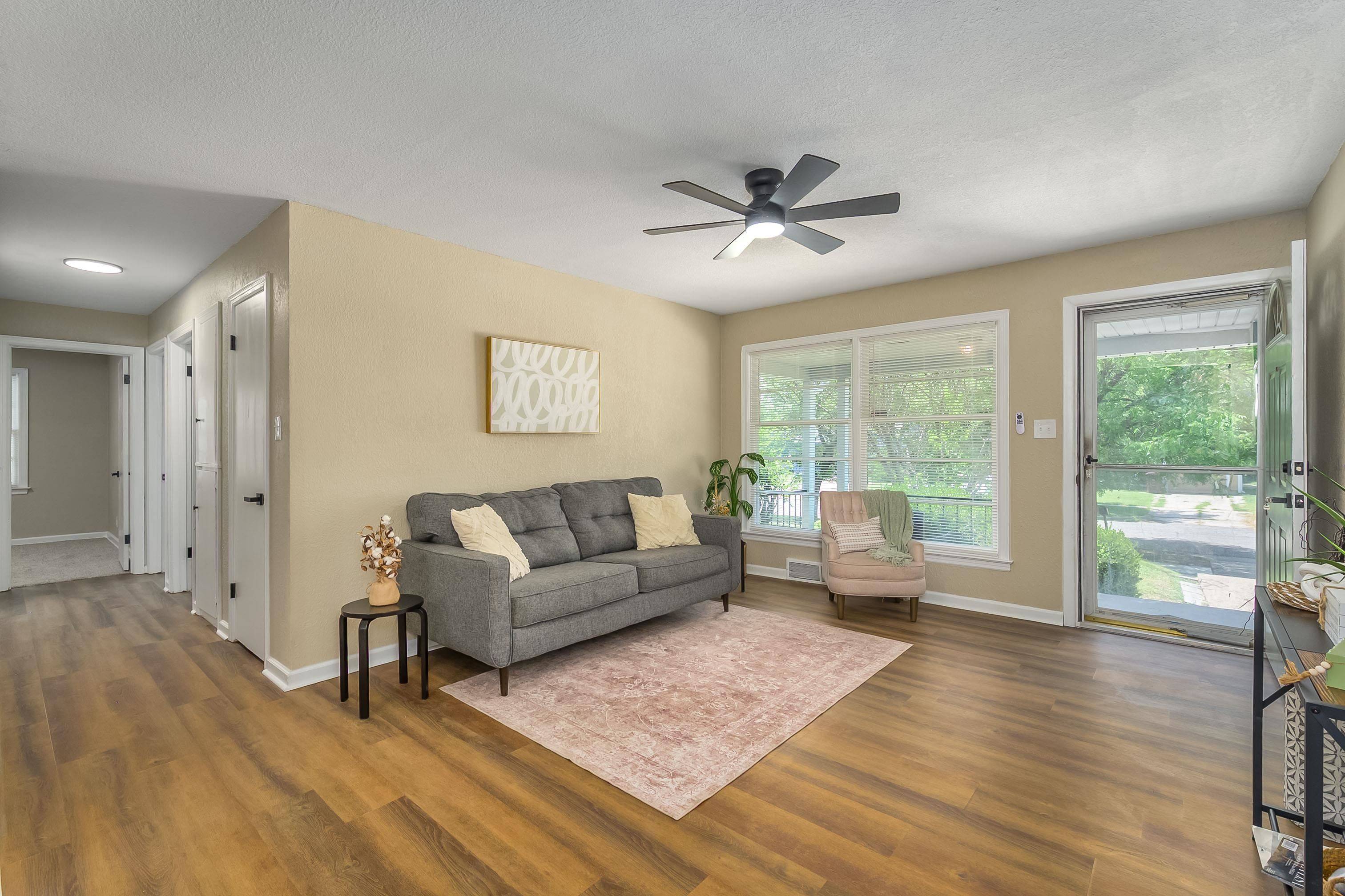 2726 N Spruce St, Wichita, KS 67219-4639