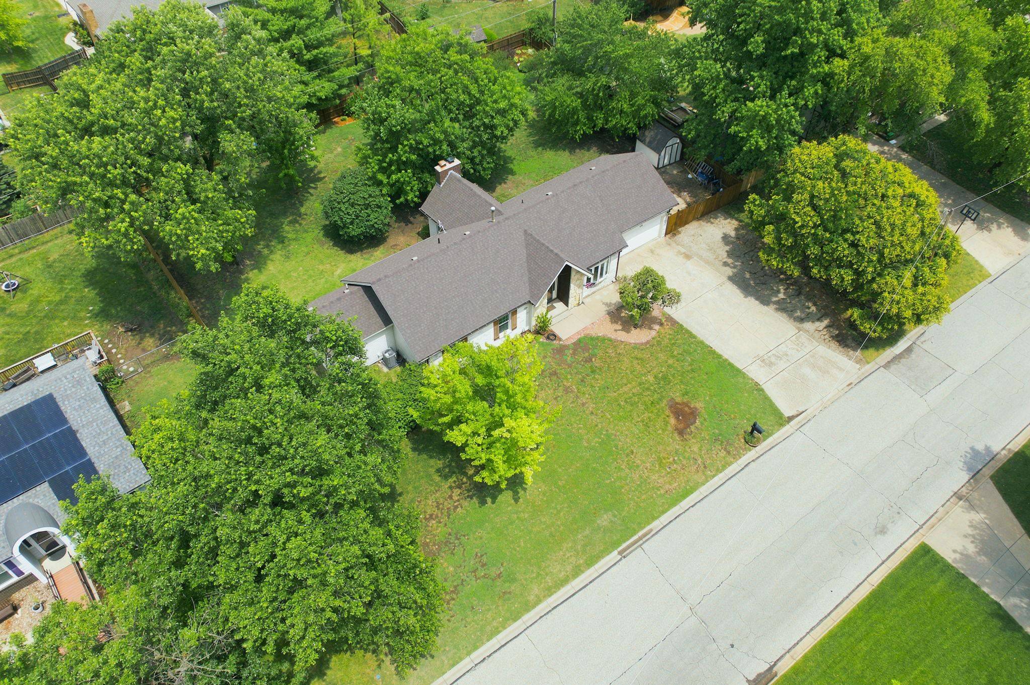 608 E Meadow Rd, El Dorado, KS 67042