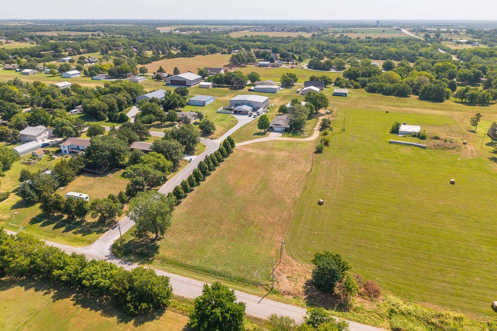 1.3+/- Acres at Hawthorne, Valley Center, KS 67147