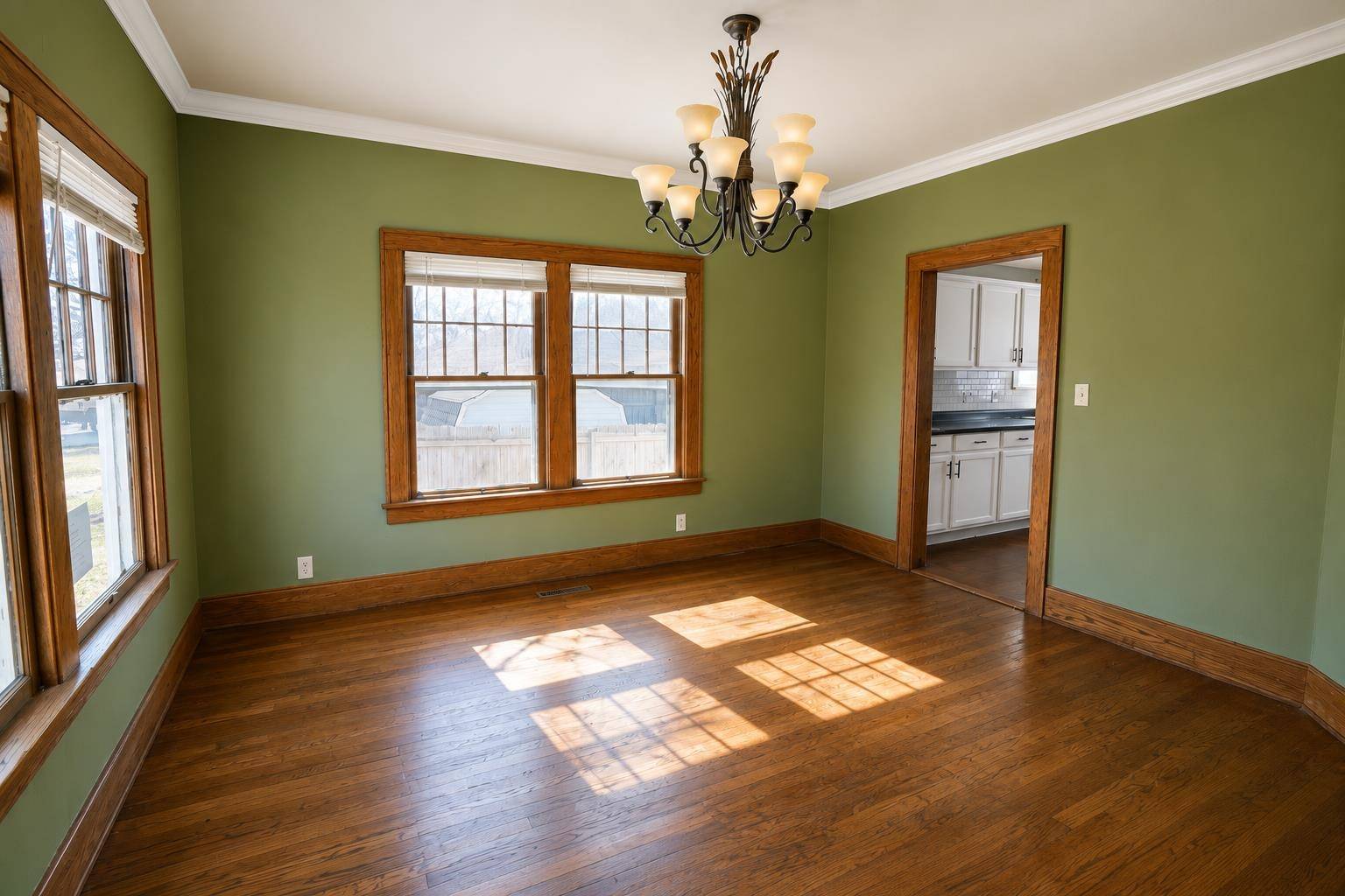 201 Park, Winfield, KS 67156
