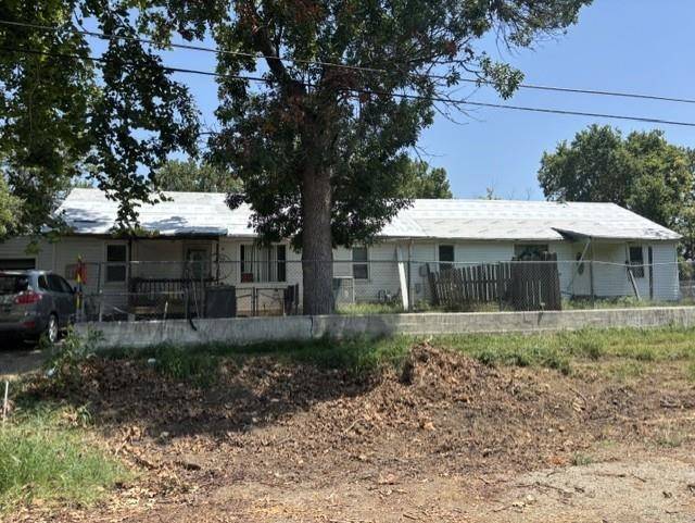 1844-1908 N 5th St, Salina, KS 67401