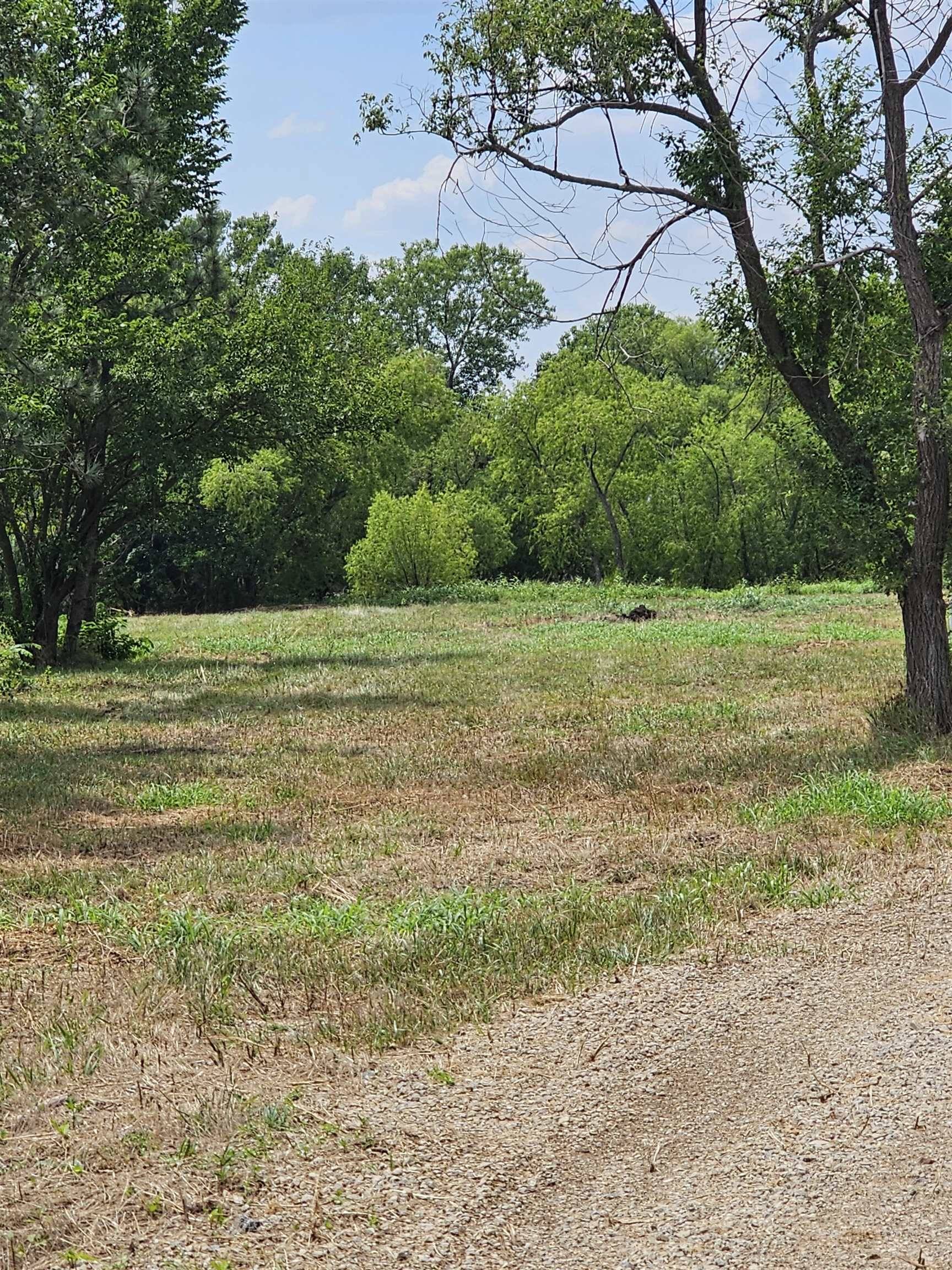 9769 SE Marks Point, Leon, KS 67074