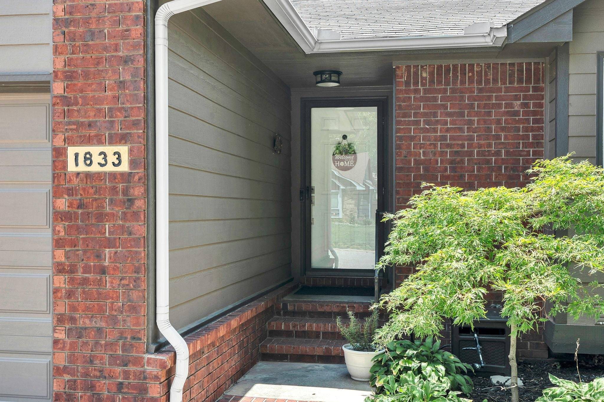 1833 N Shefford, Wichita, KS 67212