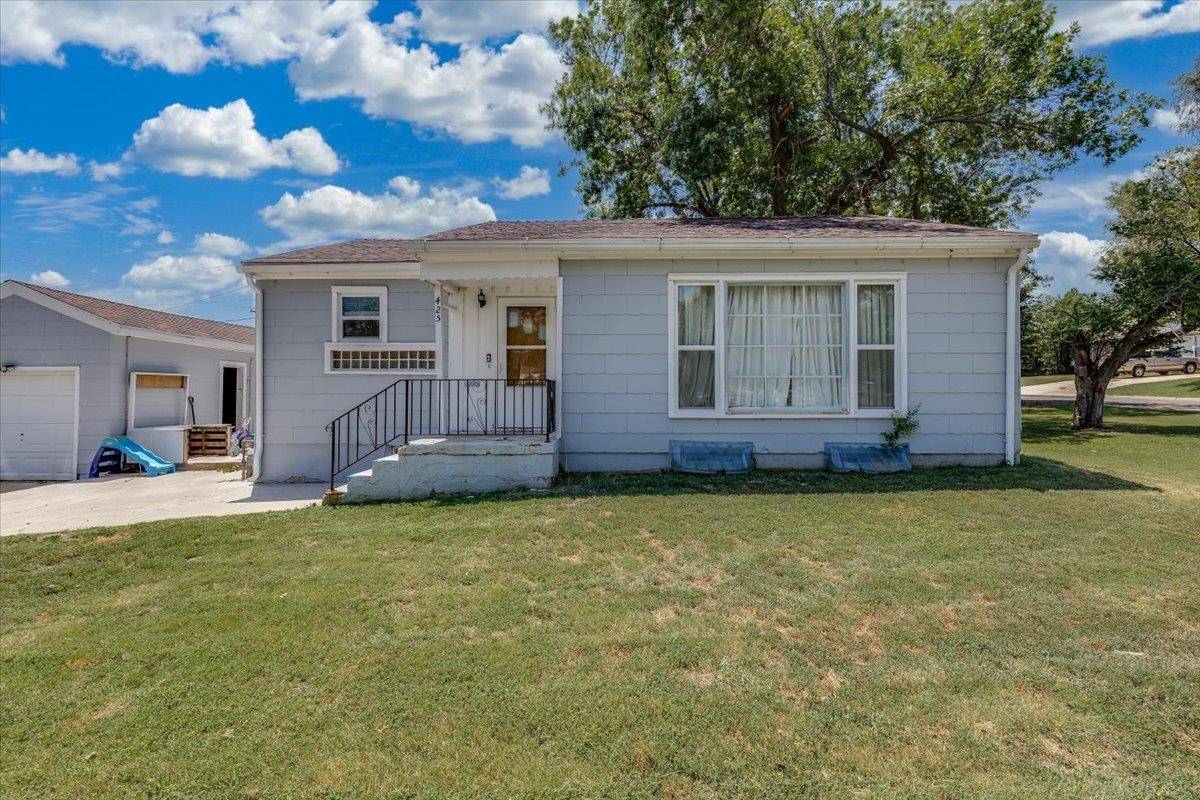 425 W 6th St, Pratt, KS 67124