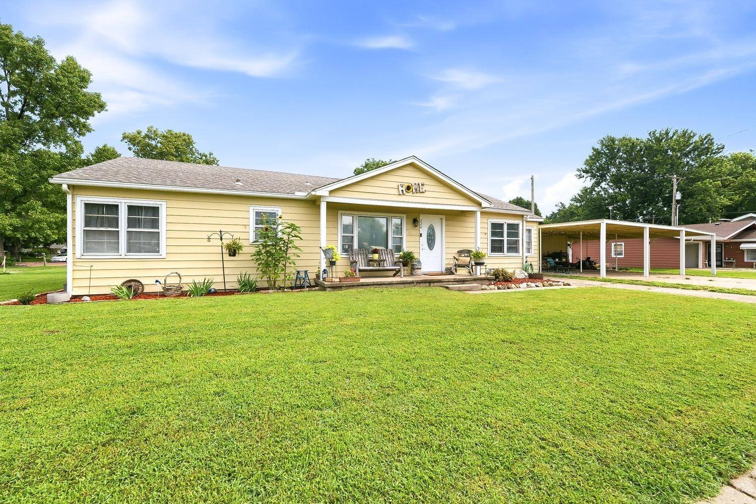 224 W Poplar, Arkansas City, KS 67005