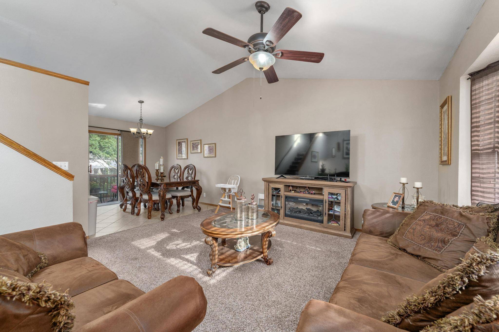 2425 N Beacon Hill, Wichita, KS 67220