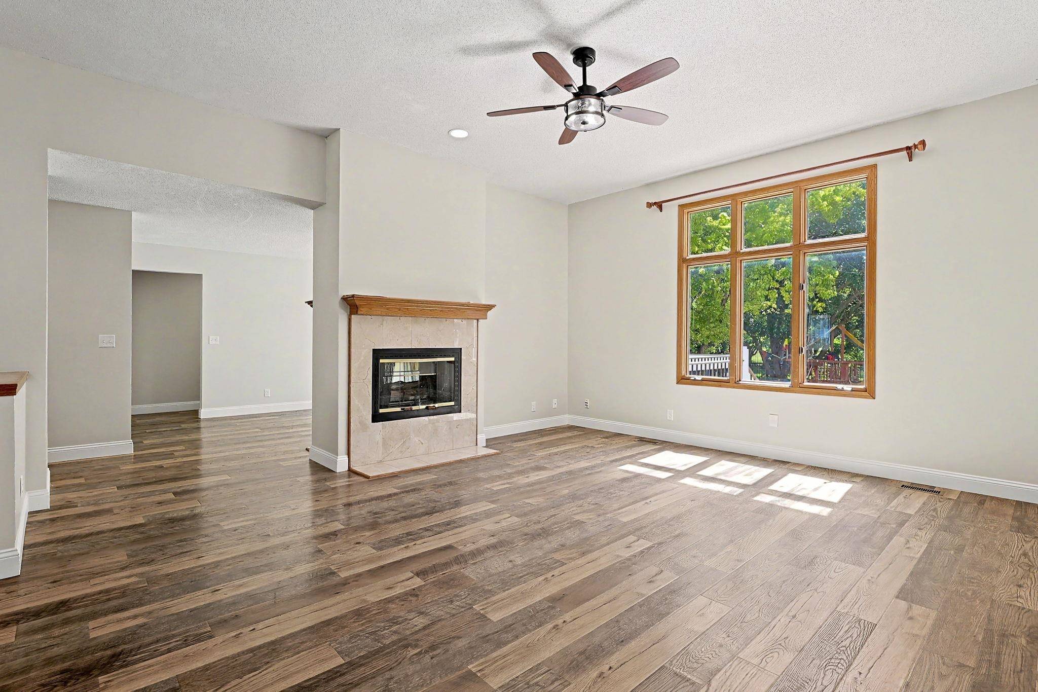 254 N Lakeside Dr, Andover, KS 67002