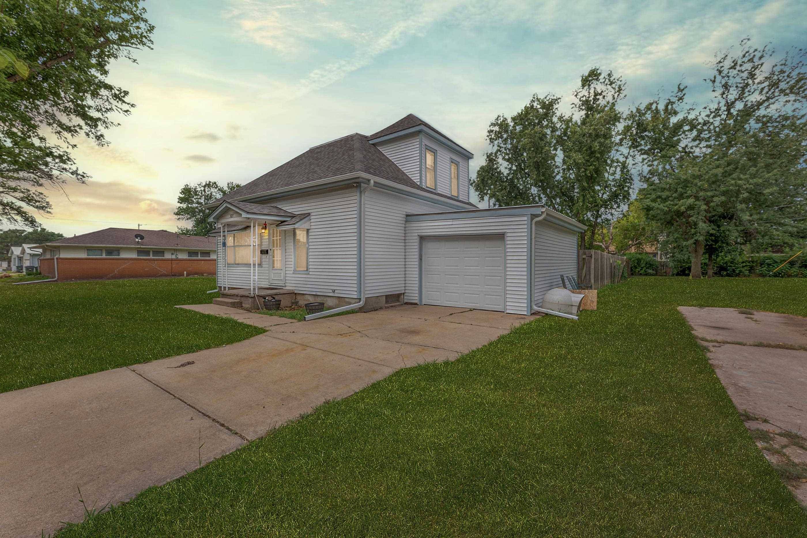 505 Sweezy, Halstead, KS 67056
