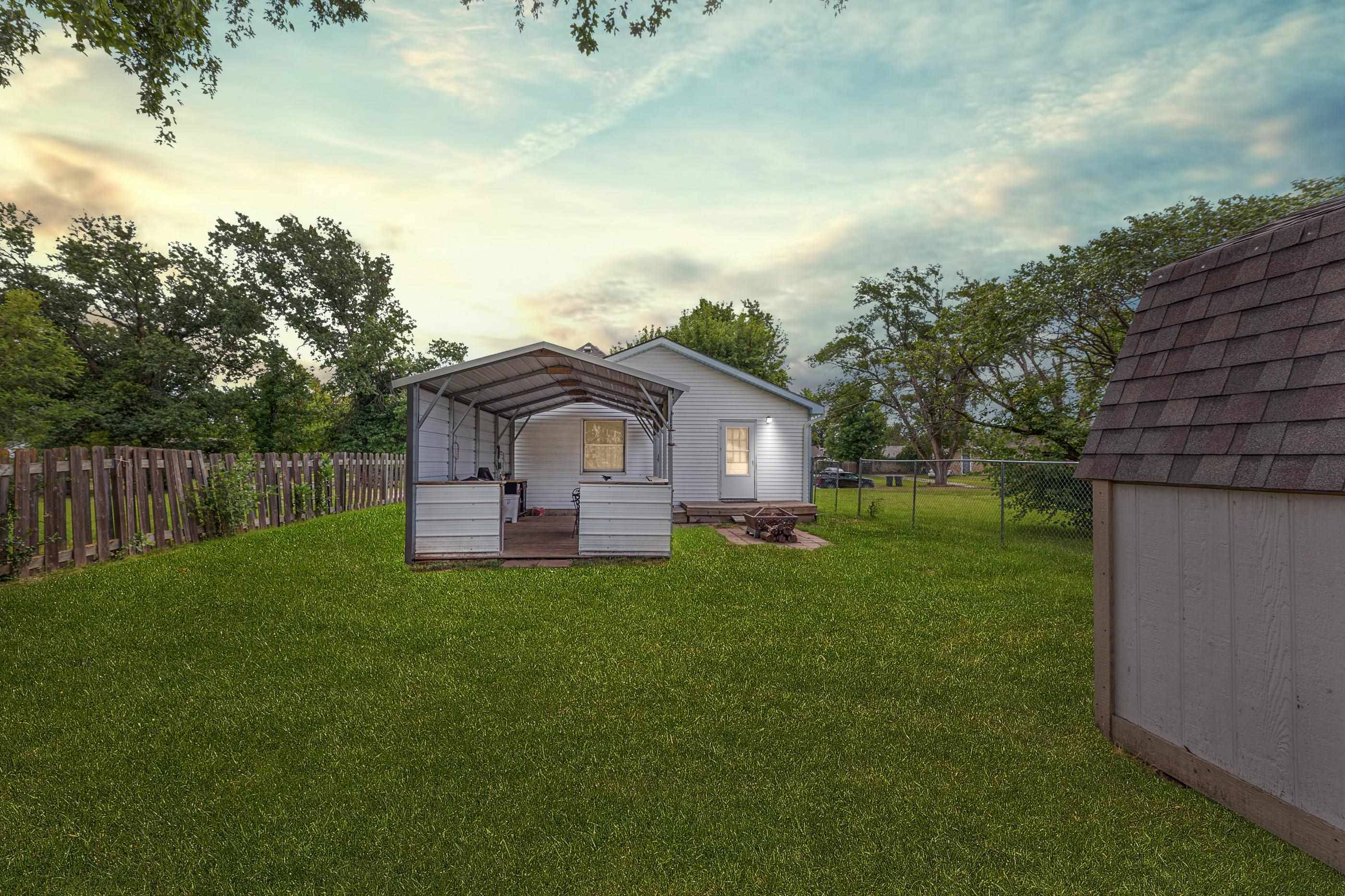 505 Sweezy, Halstead, KS 67056
