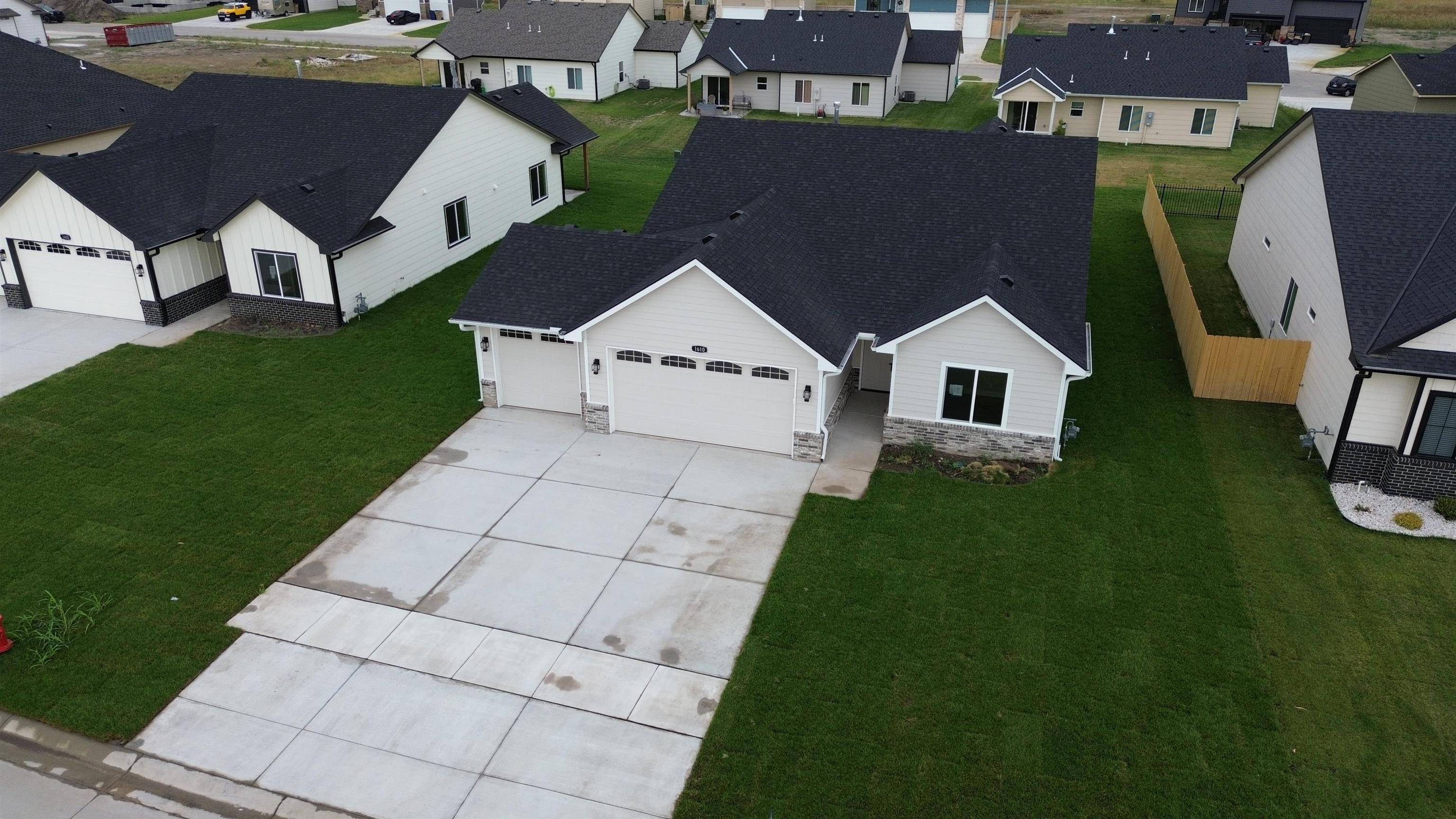 1610 E Appleton St., Valley Center, KS 67147