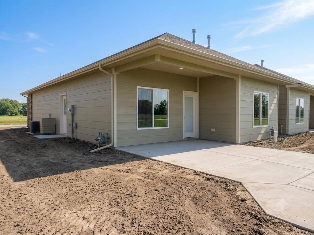 5157 N Sweetwater Road, Maize, KS 67101