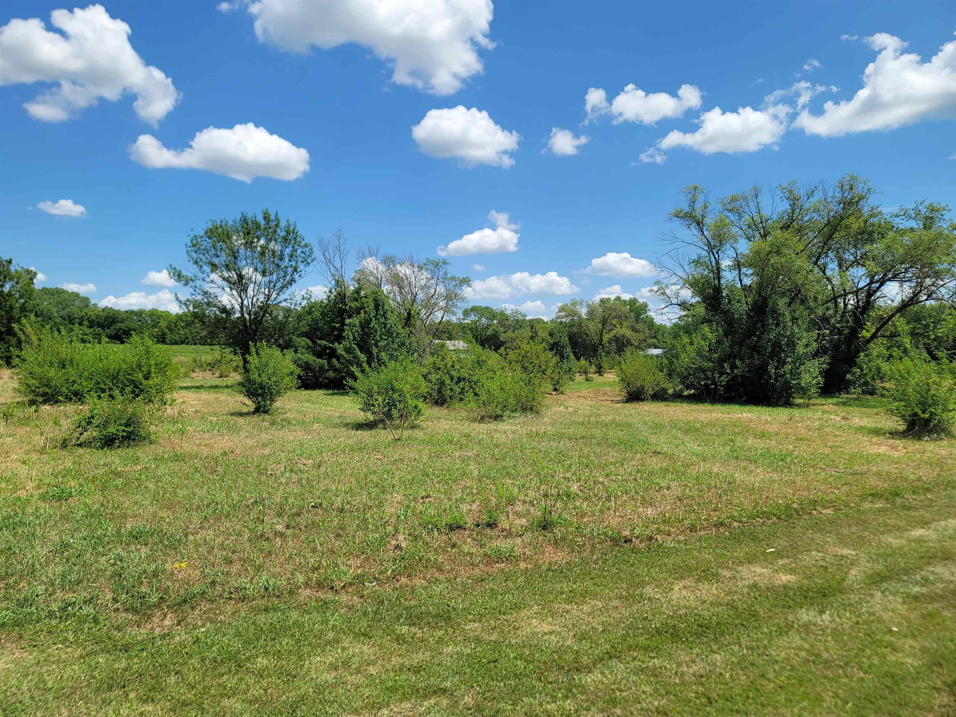 00000 E 7th, Florence, KS 66851