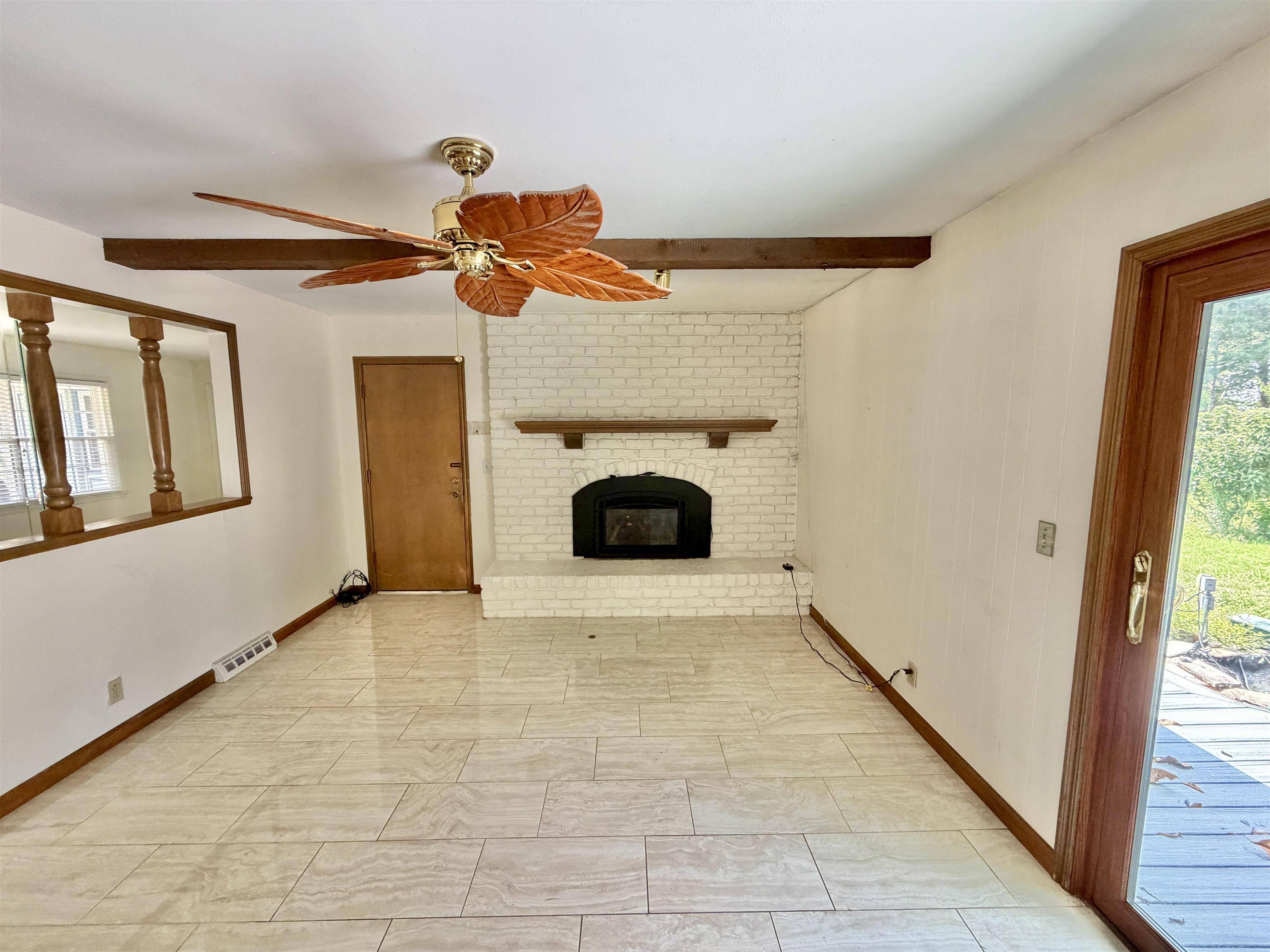 6832 E Farmview Ln, Wichita, KS 67206