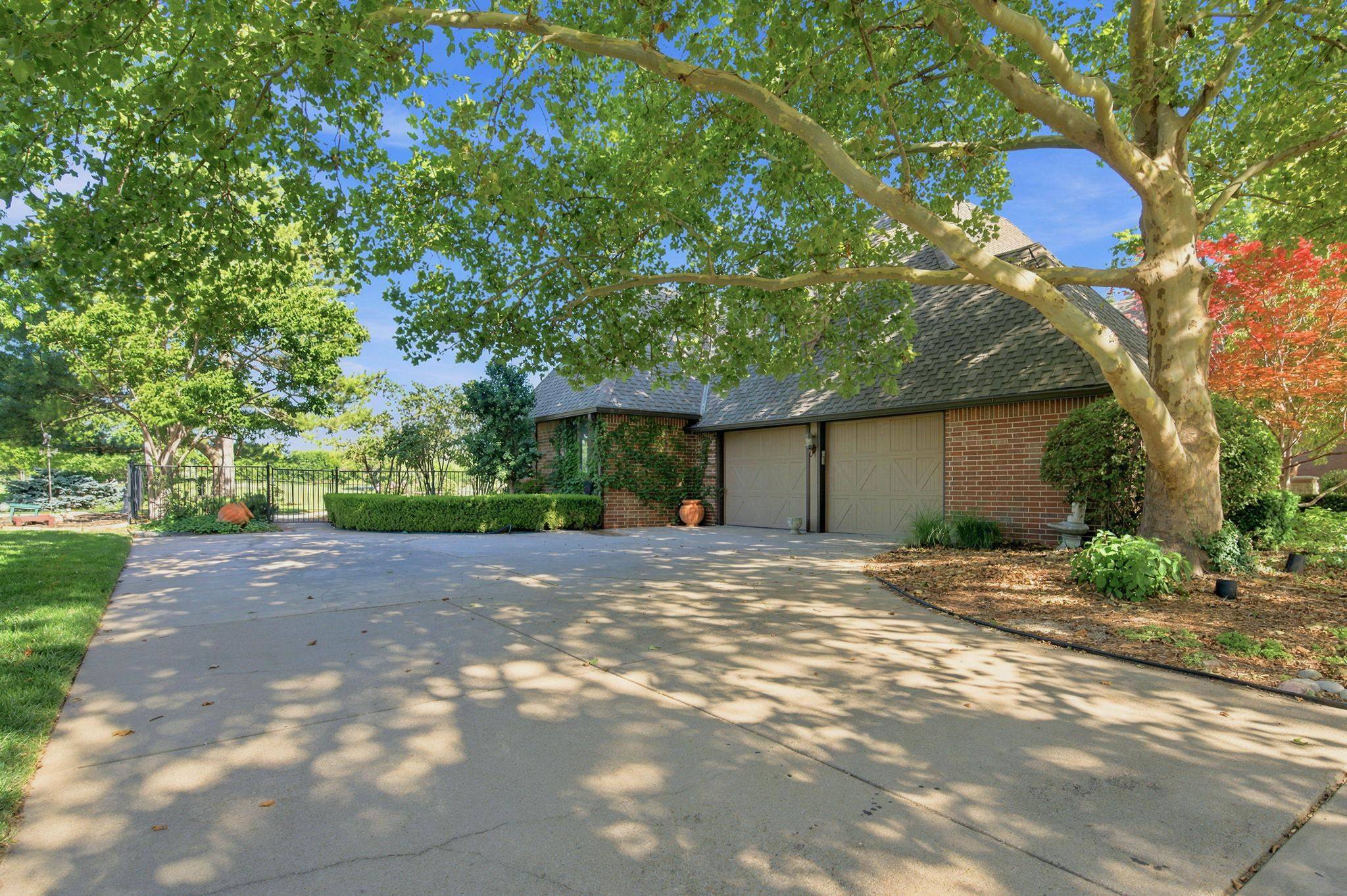 701 N Preston Trail, Wichita, KS 67230