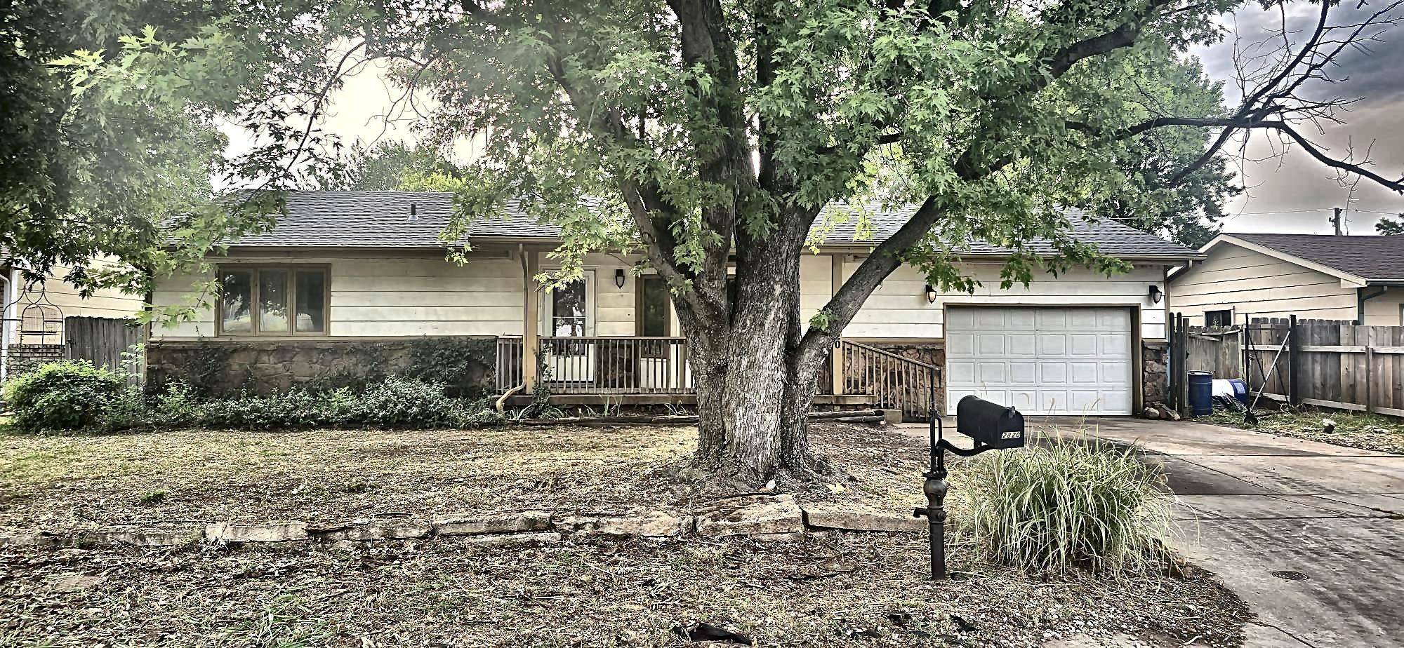 2820 S Custer Ave, Wichita, KS 67217