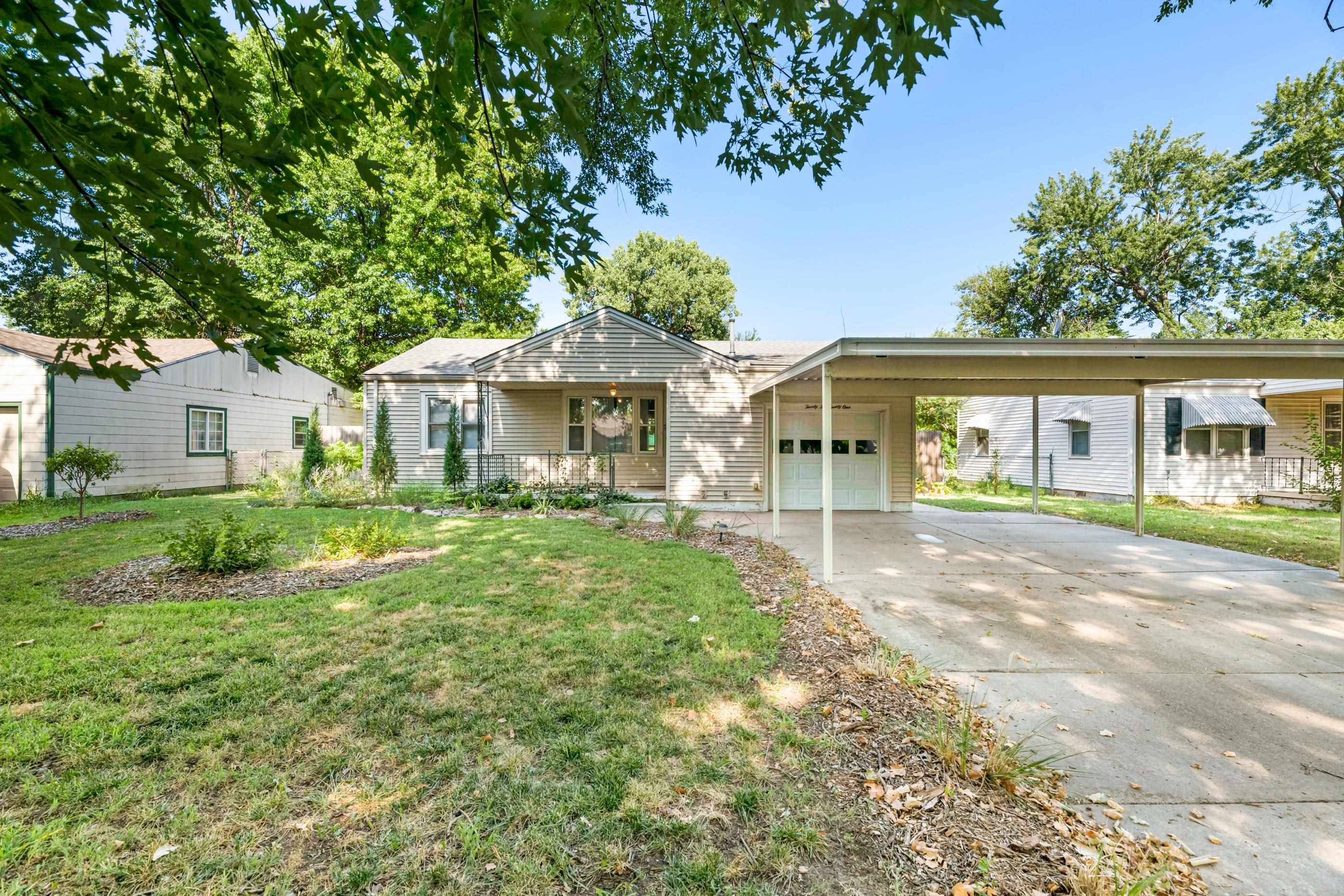 2221 S Green, Wichita, KS 67211