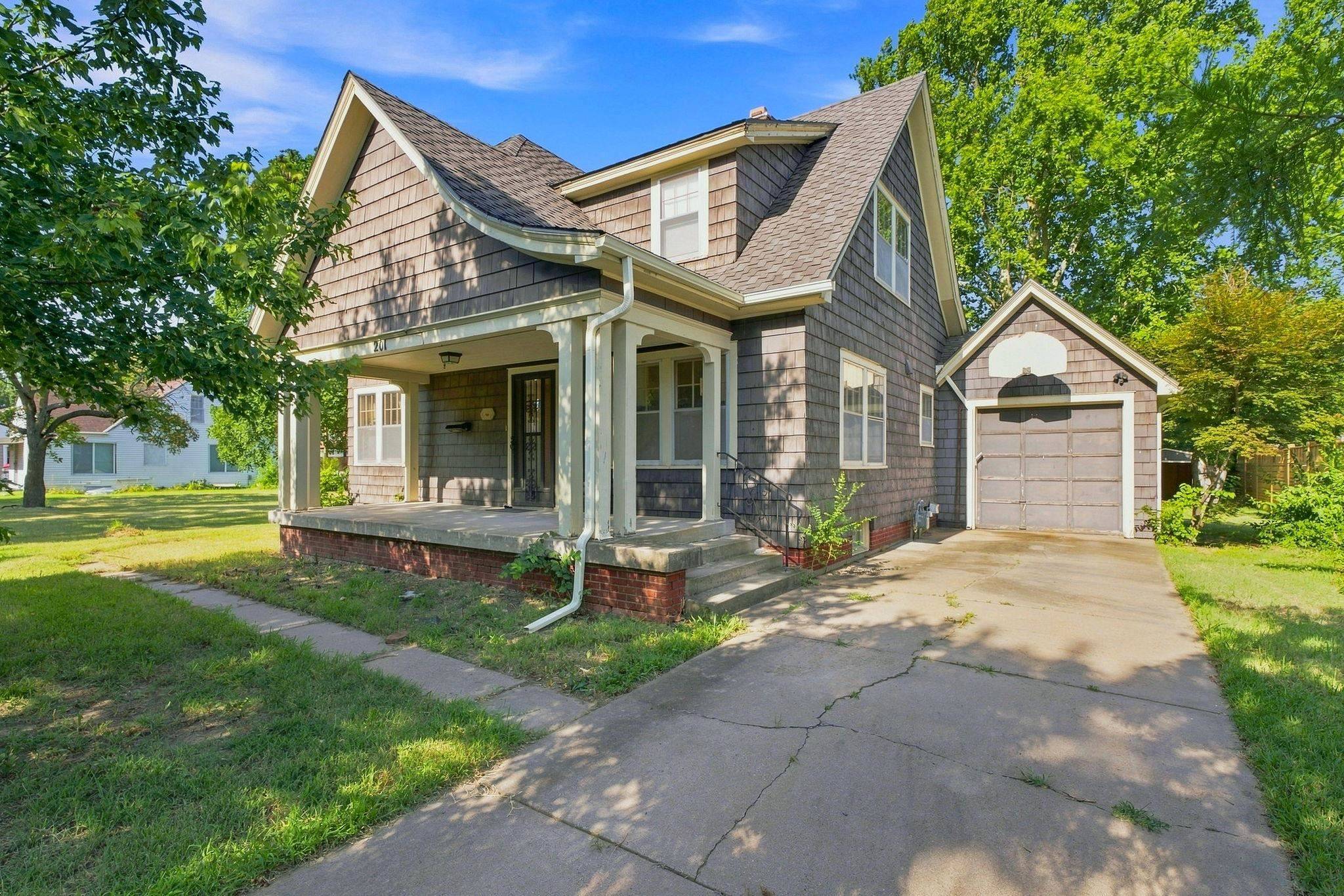 201 S Kessler St, Wichita, KS 67213