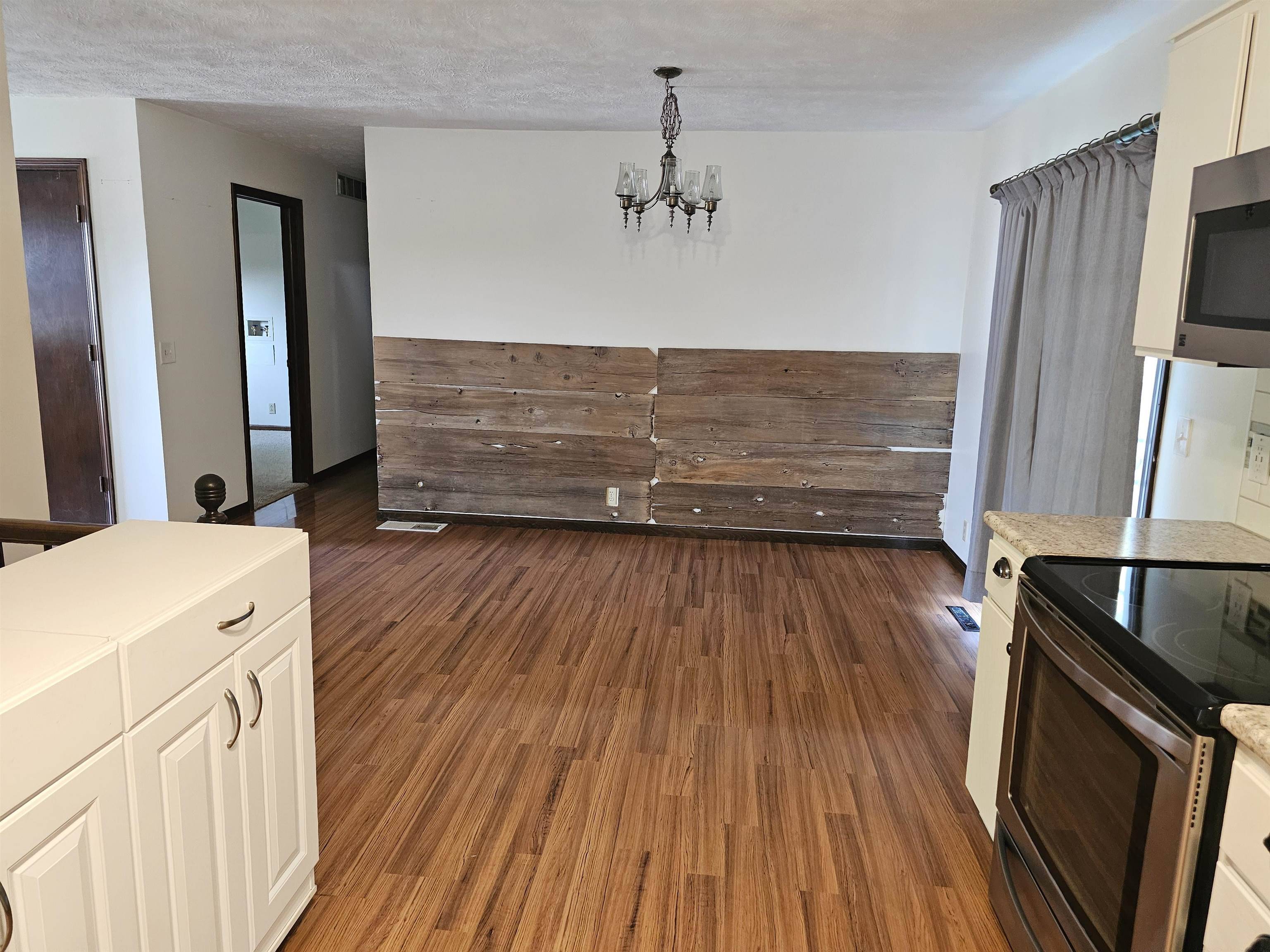 620 Scott Ave, Salina, KS 67401